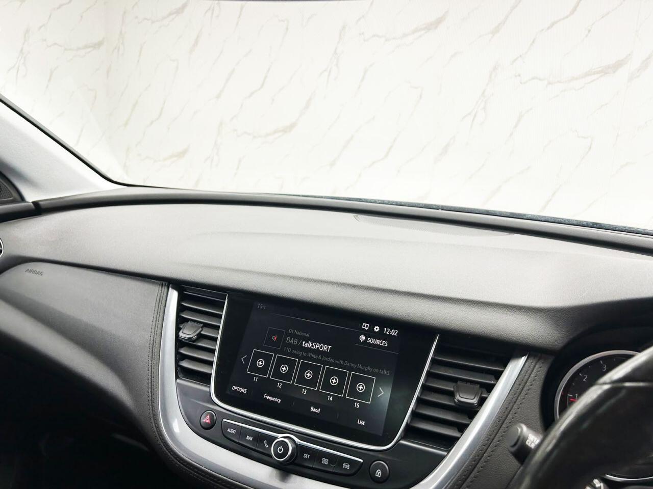 Vauxhall Grandland X view 17