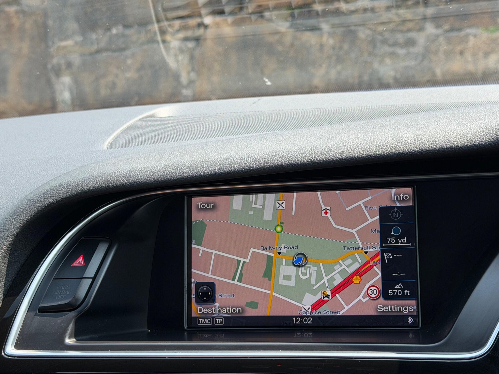 Audi RS4 view 34