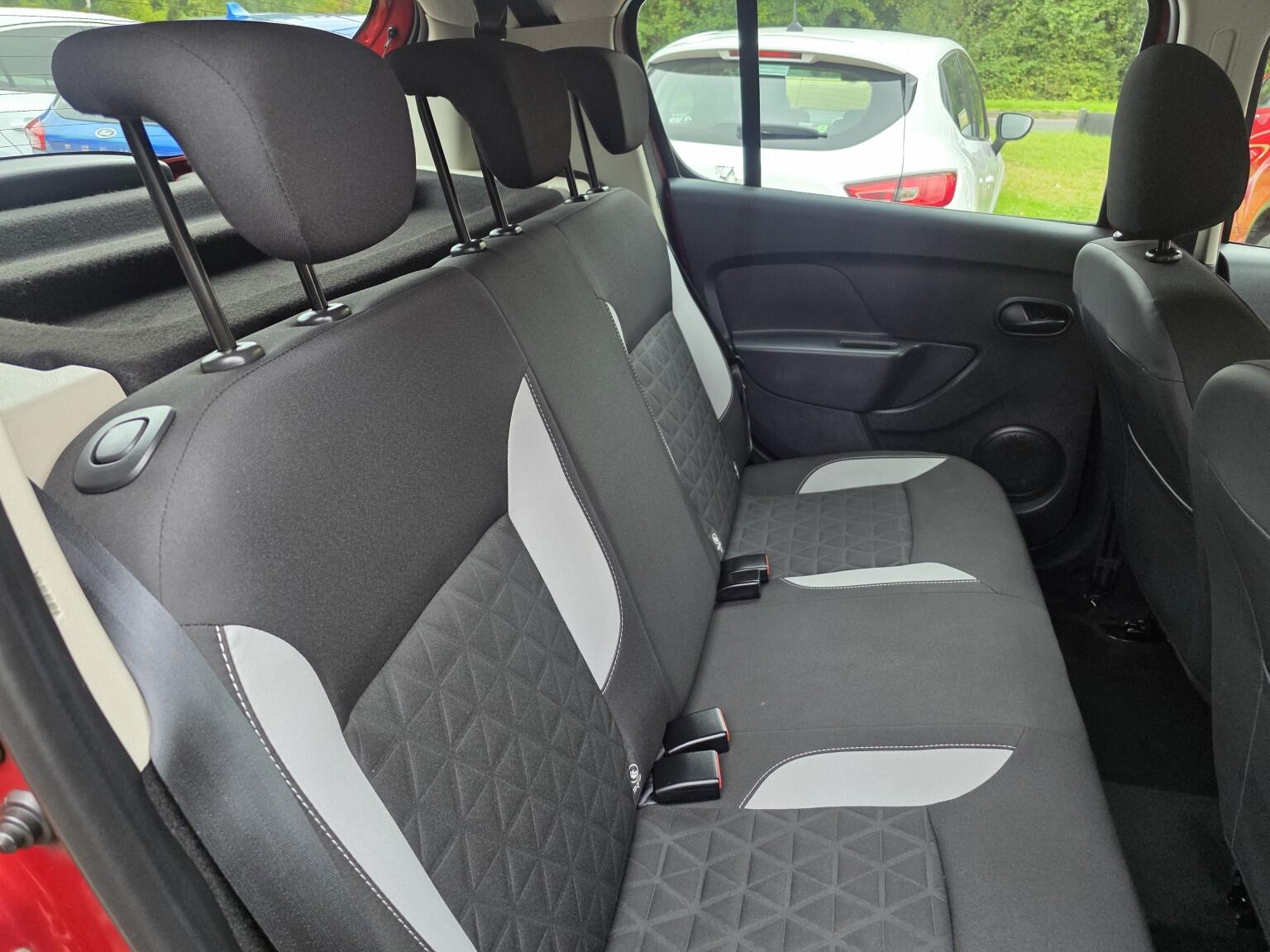 Dacia Sandero view 14