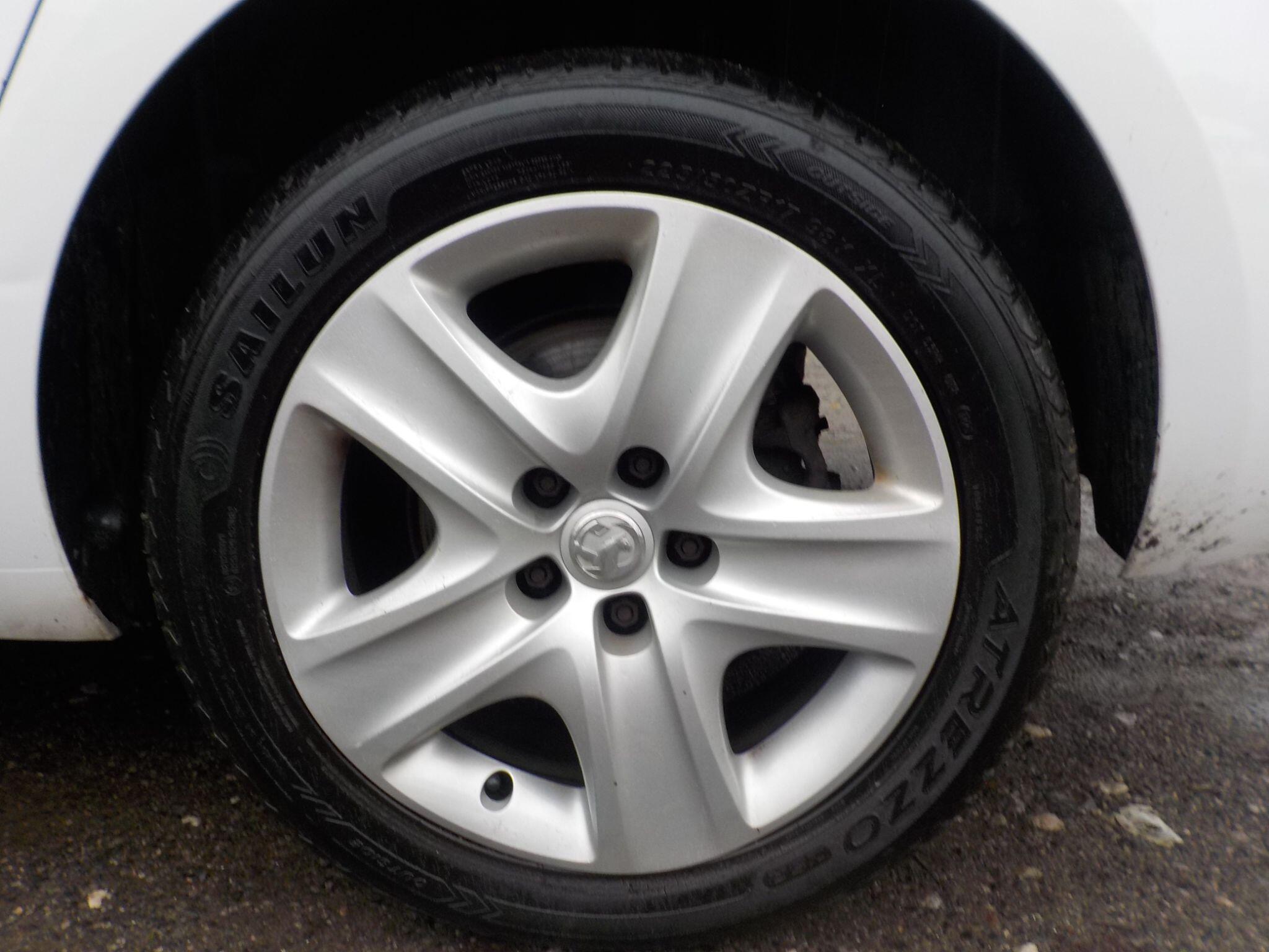 Vauxhall Zafira Tourer 1.8 16V Exclusiv Euro 5 5dr