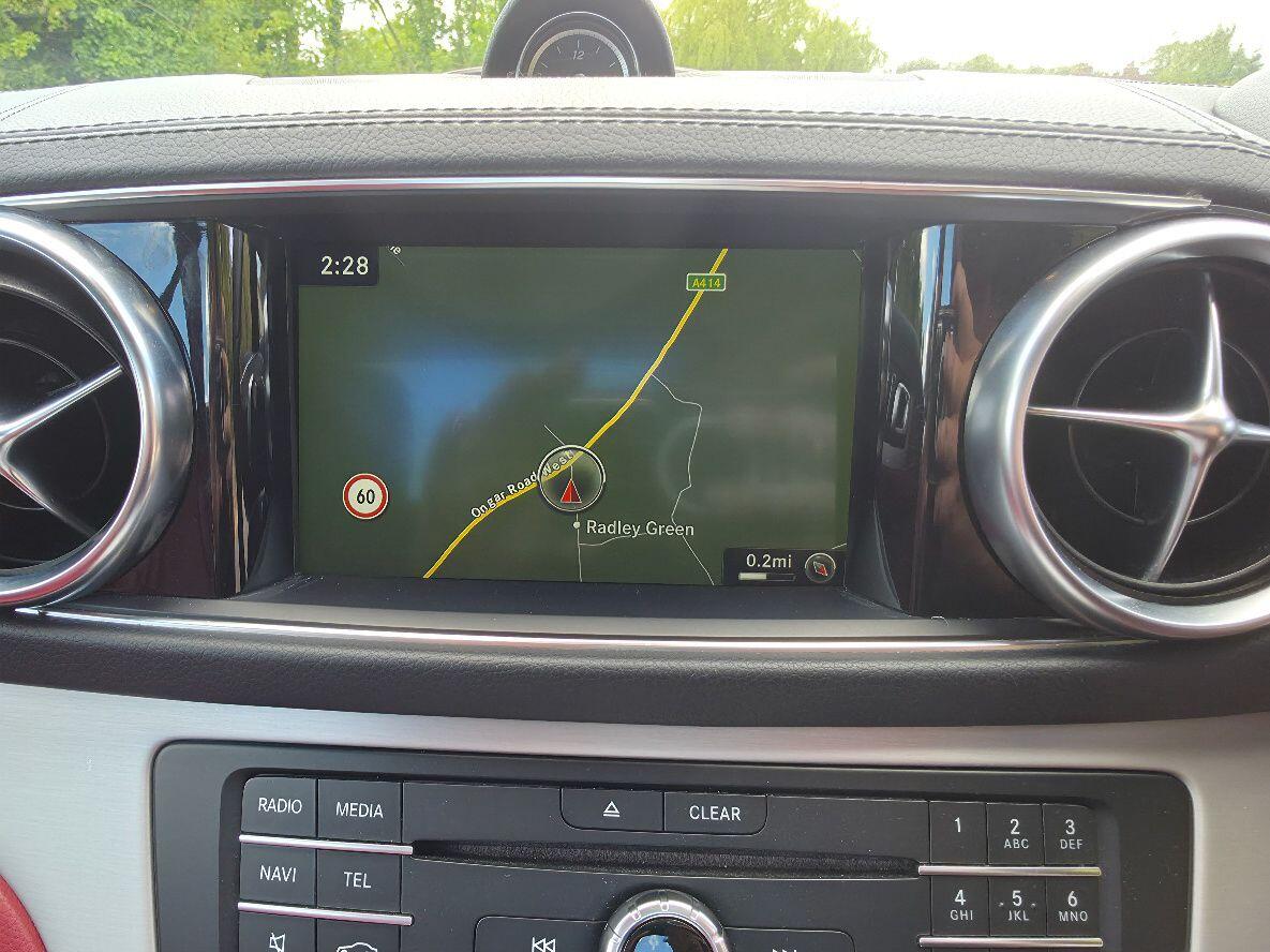 Mercedes-Benz SL view 15