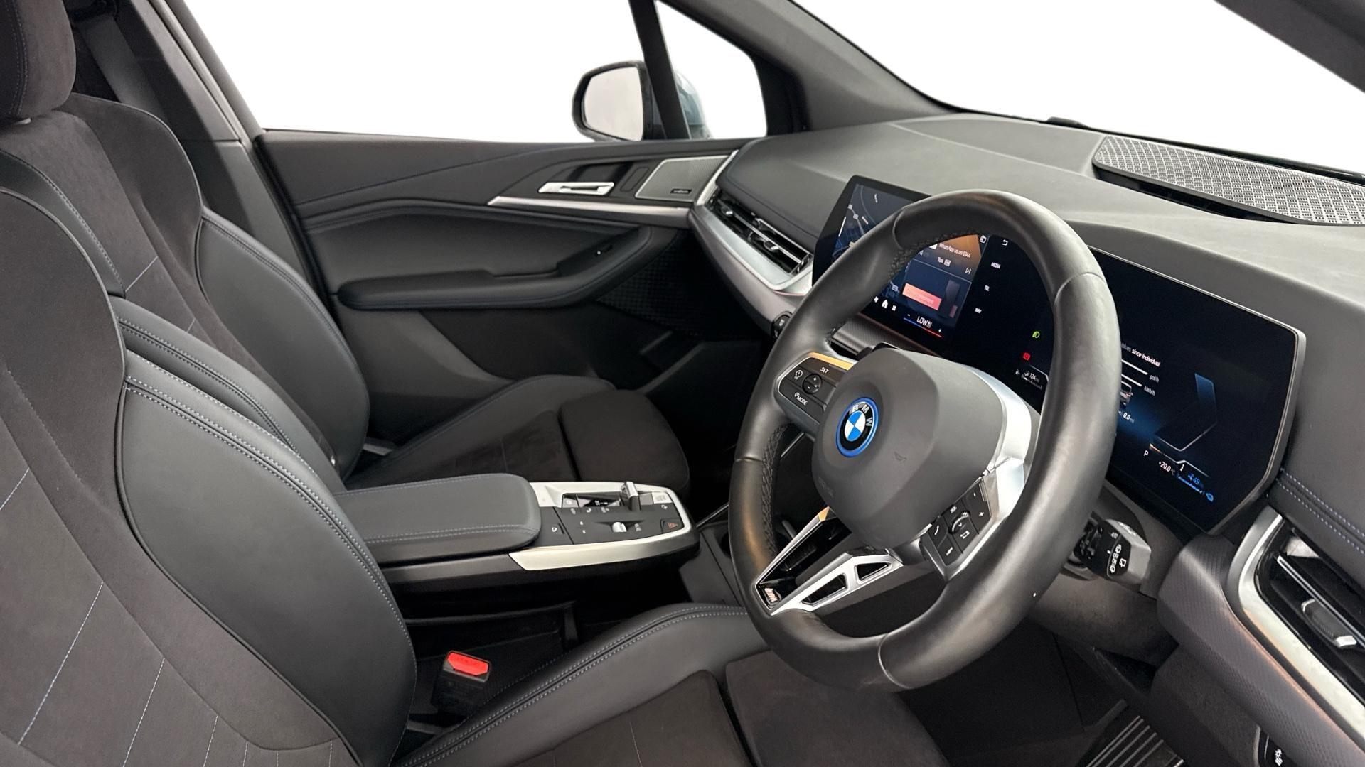 BMW 2 Series view 6