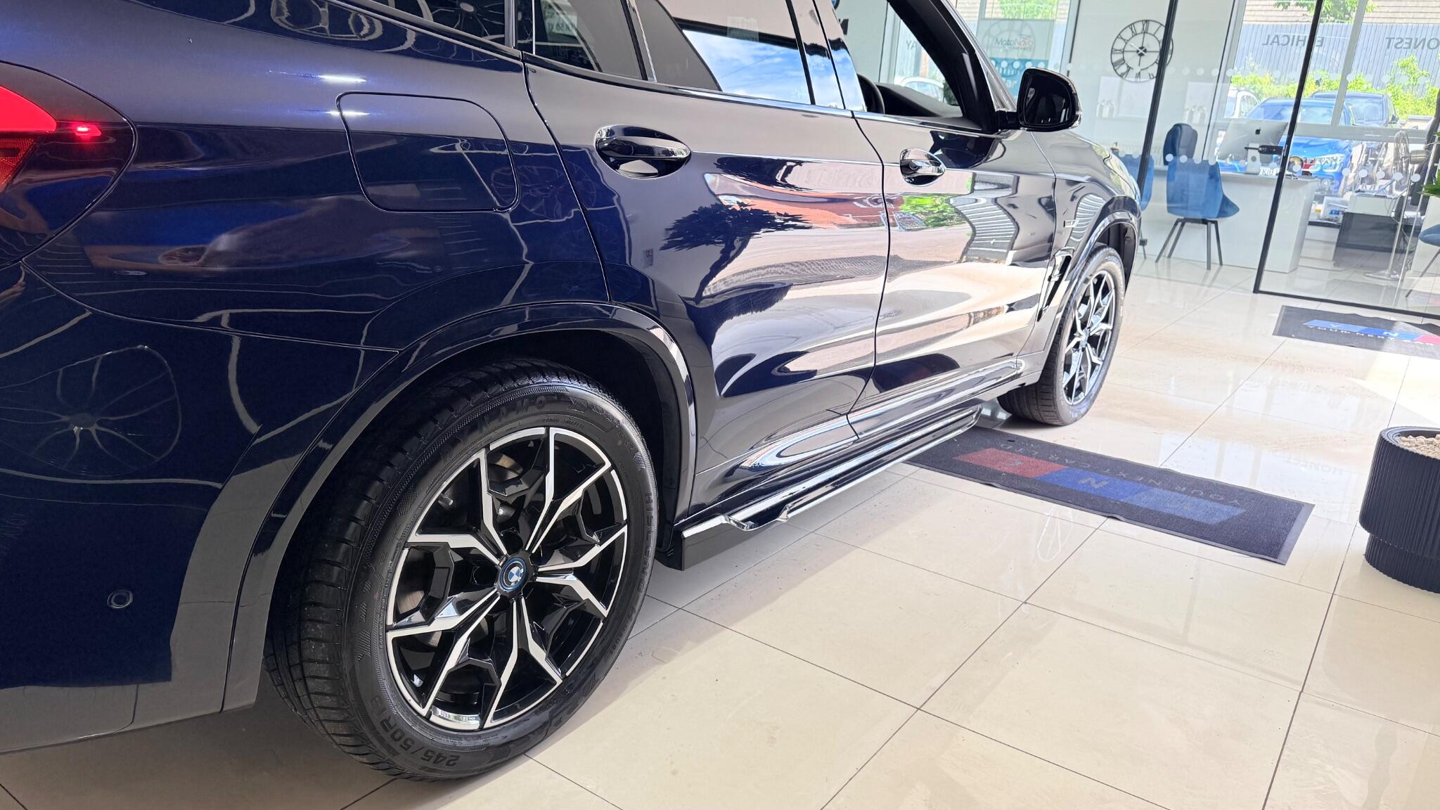 BMW X3 view 9