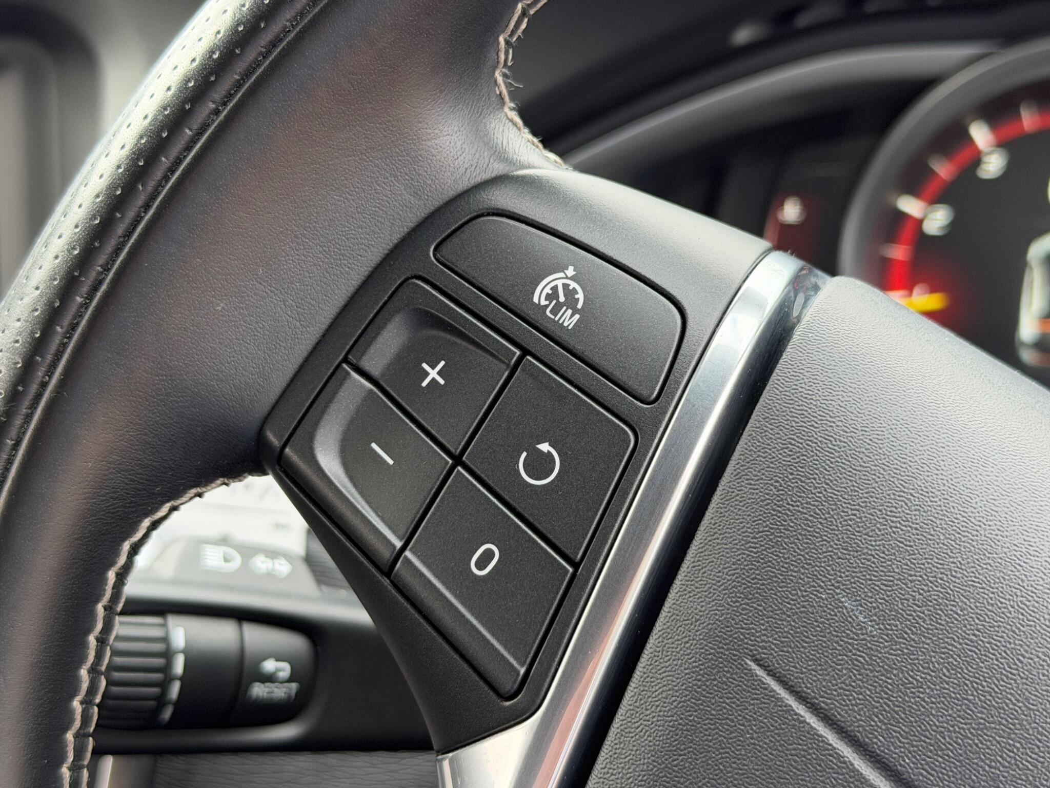 Volvo V40 view 37