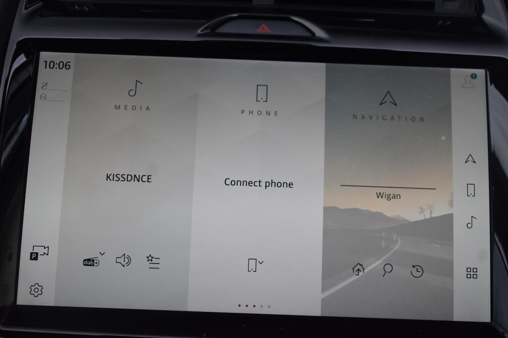 Jaguar E-Pace view 55