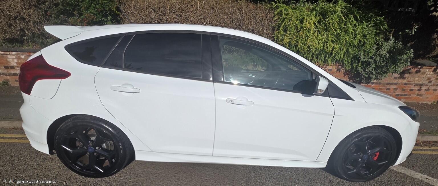 Ford Focus view 2