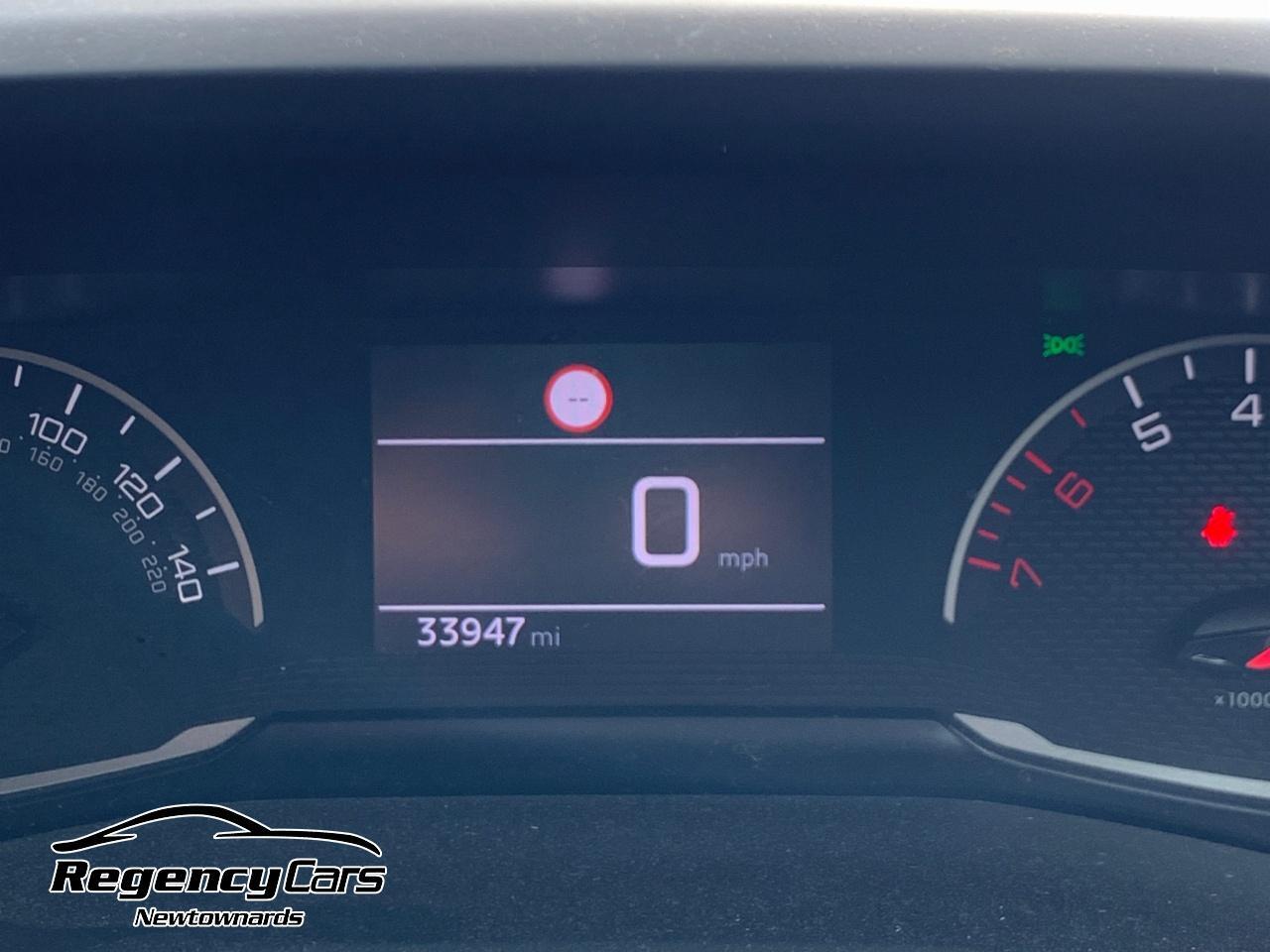 Peugeot 2008 view 5