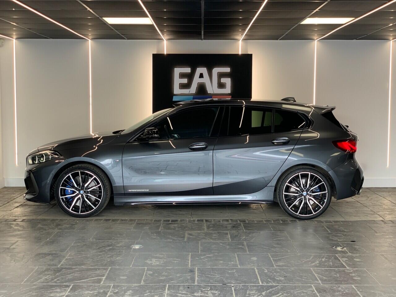 BMW 1 Series view 3