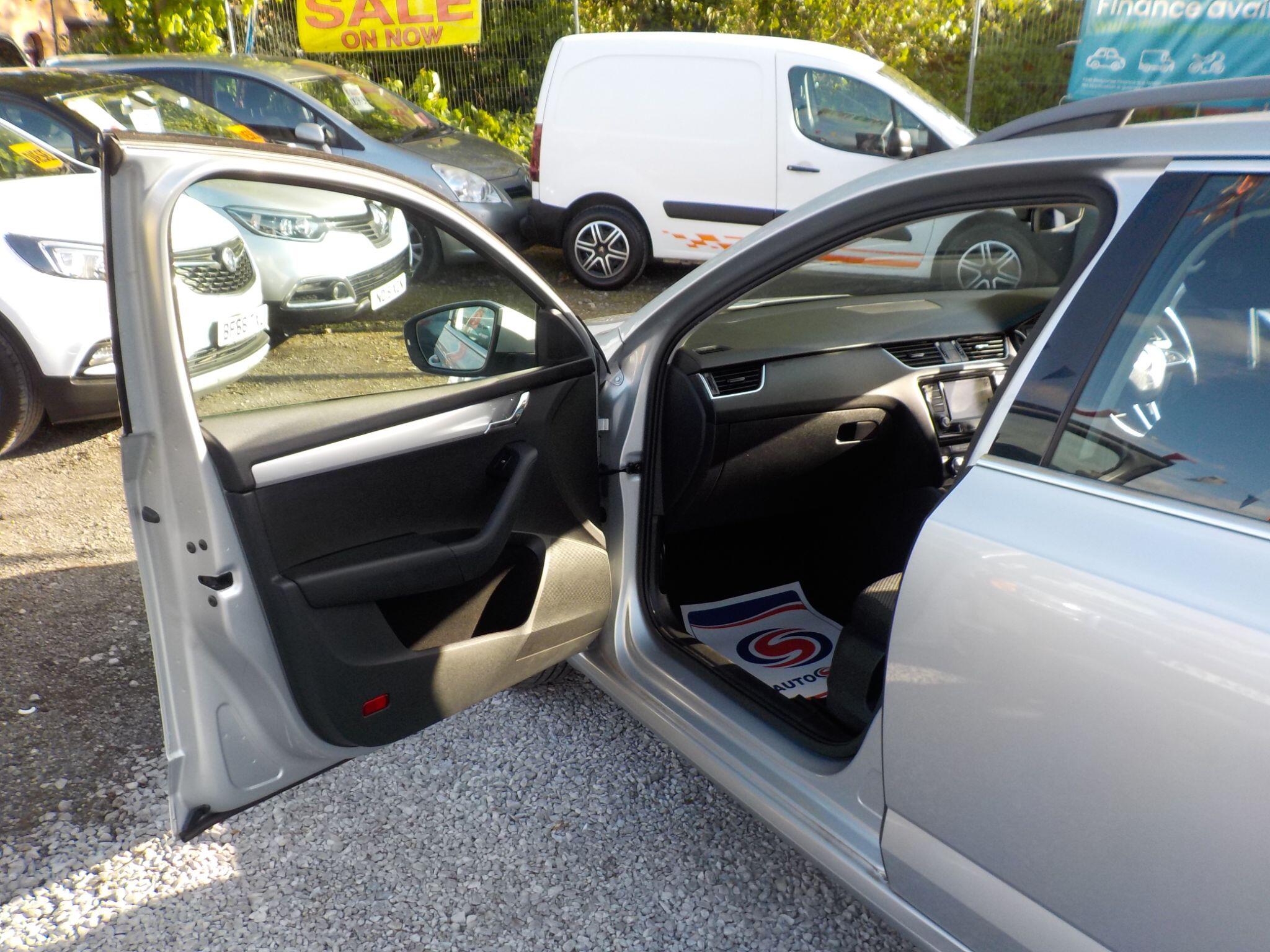Skoda Octavia 1.6 TDI SE Technology Euro 6 (s/s) 5dr