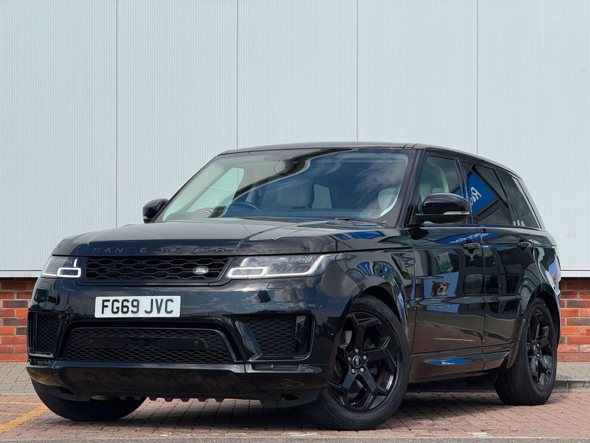 Land Rover Range Rover Sport view 3