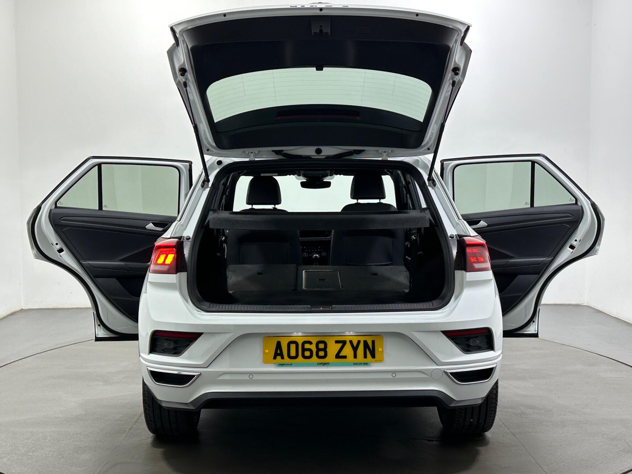 Volkswagen T-Roc view 44