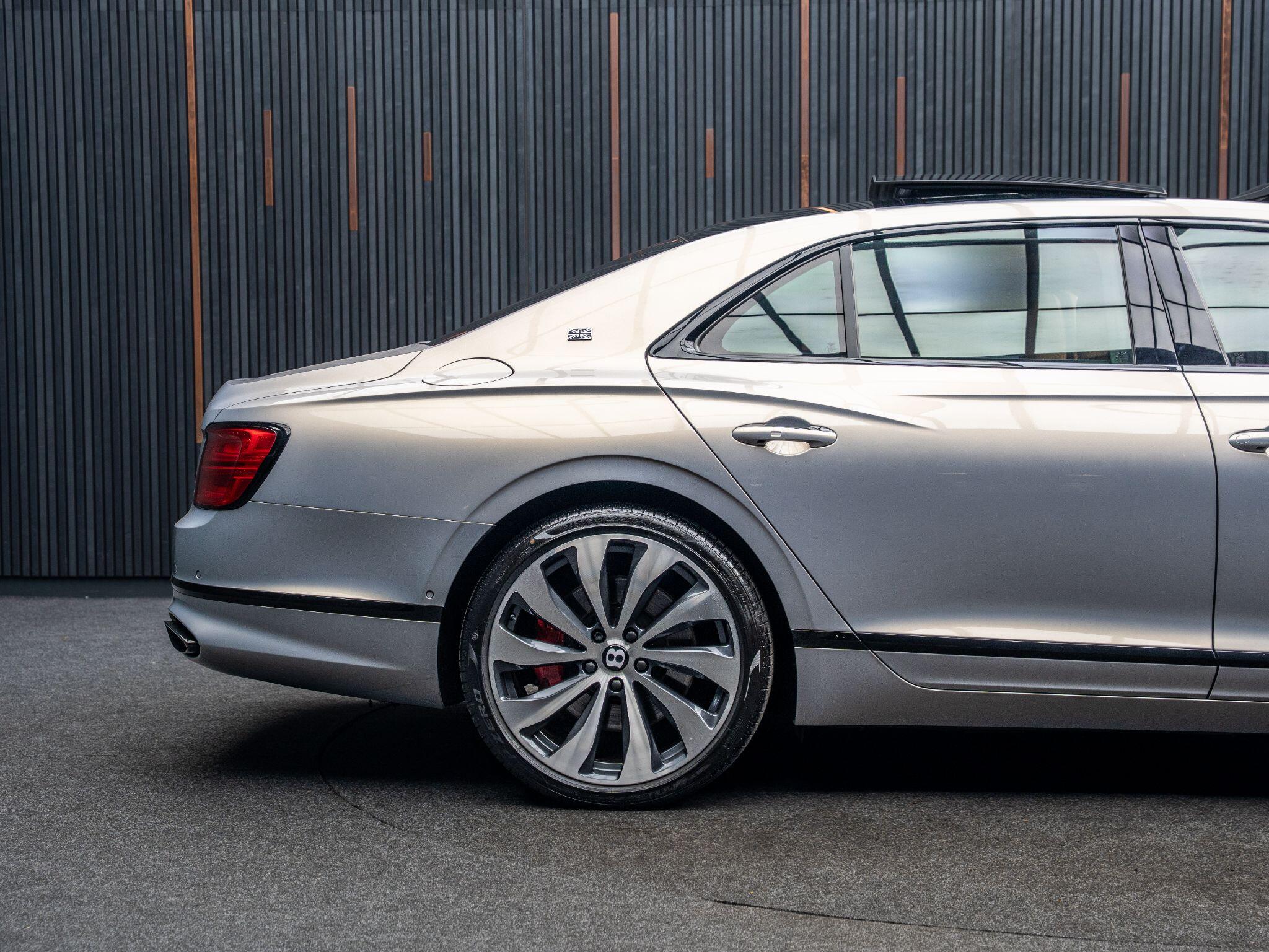 Bentley Flying Spur view 19