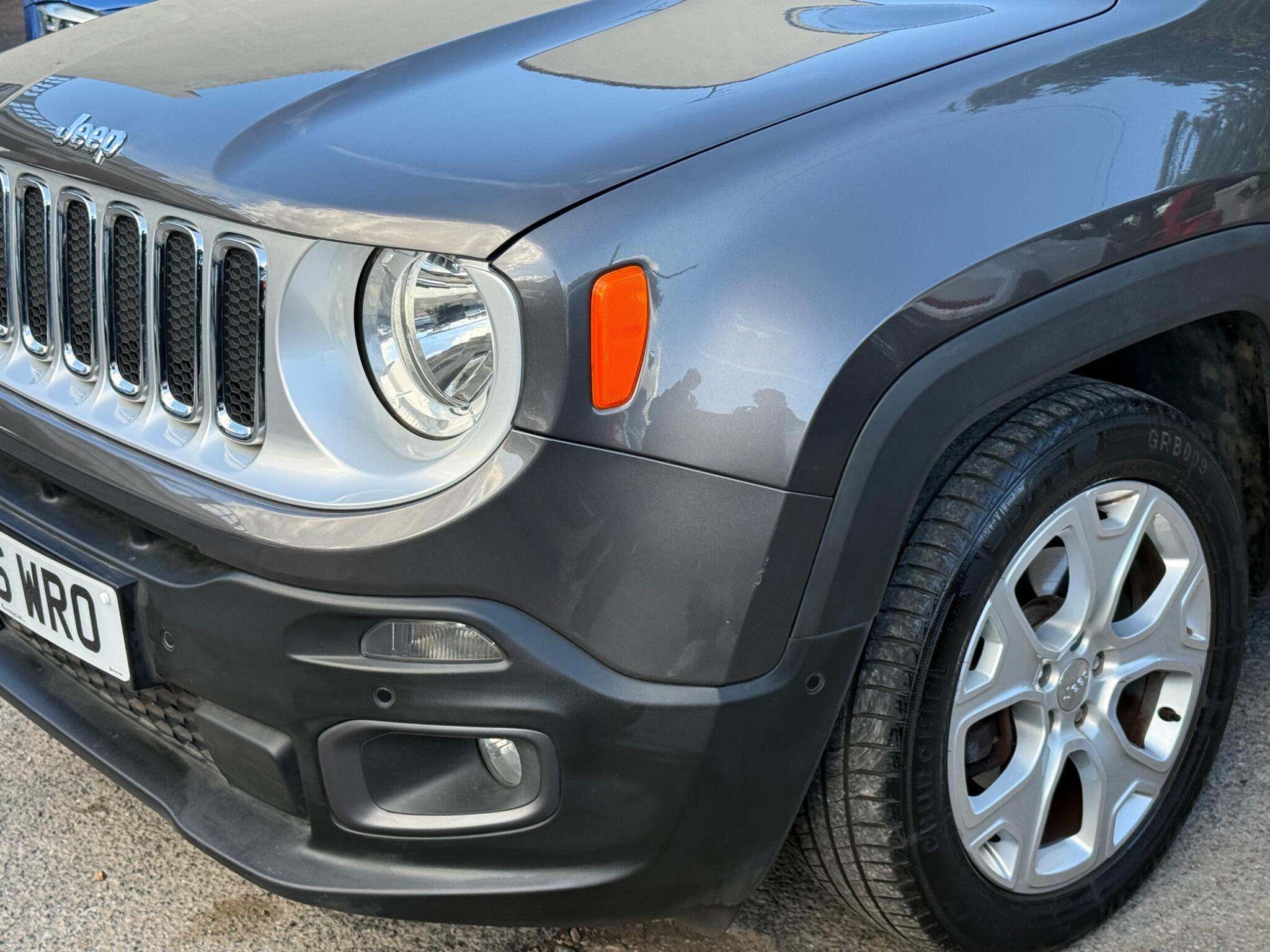 Jeep Renegade - Image 23