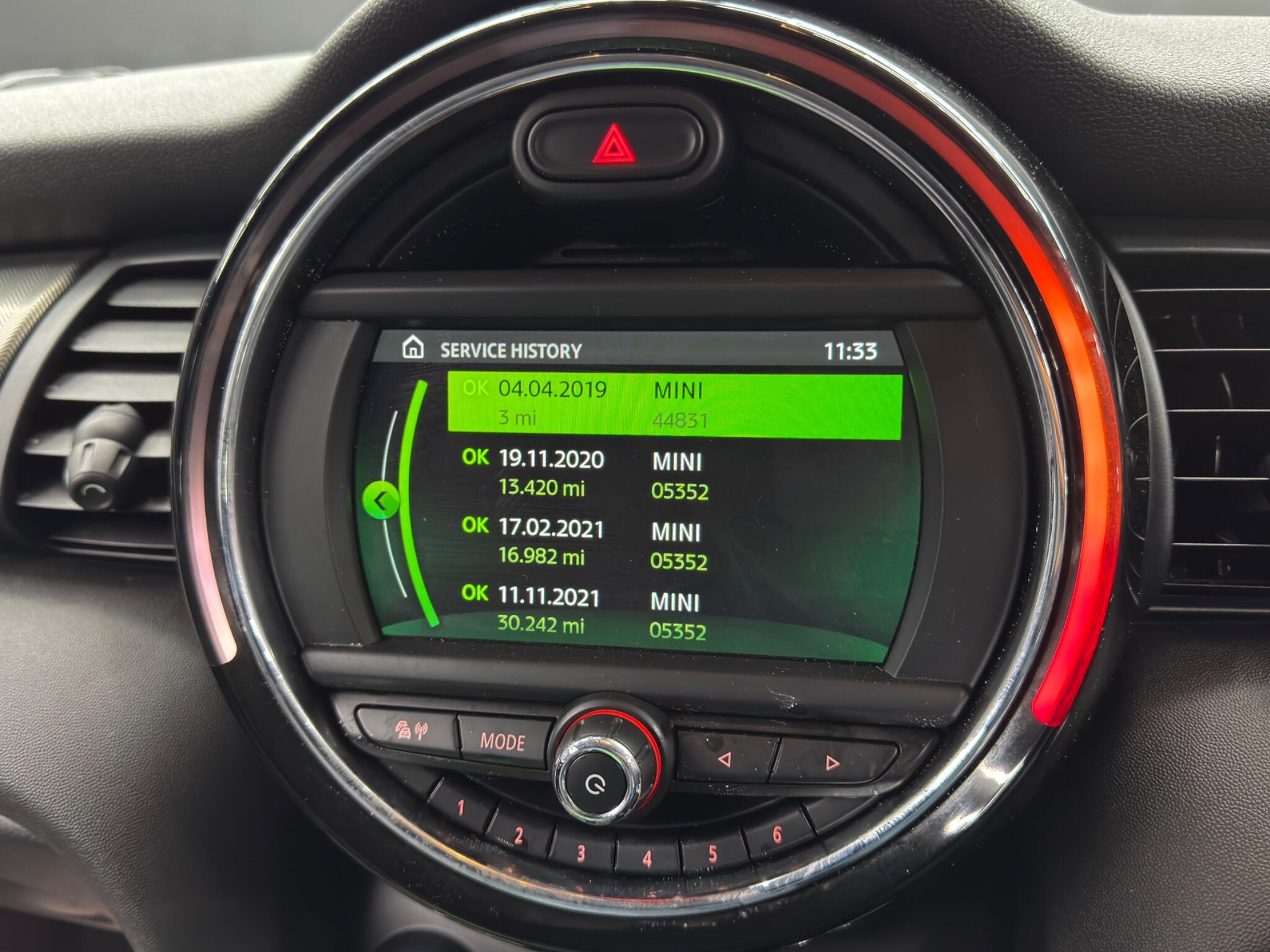 MINI Hatch view 33