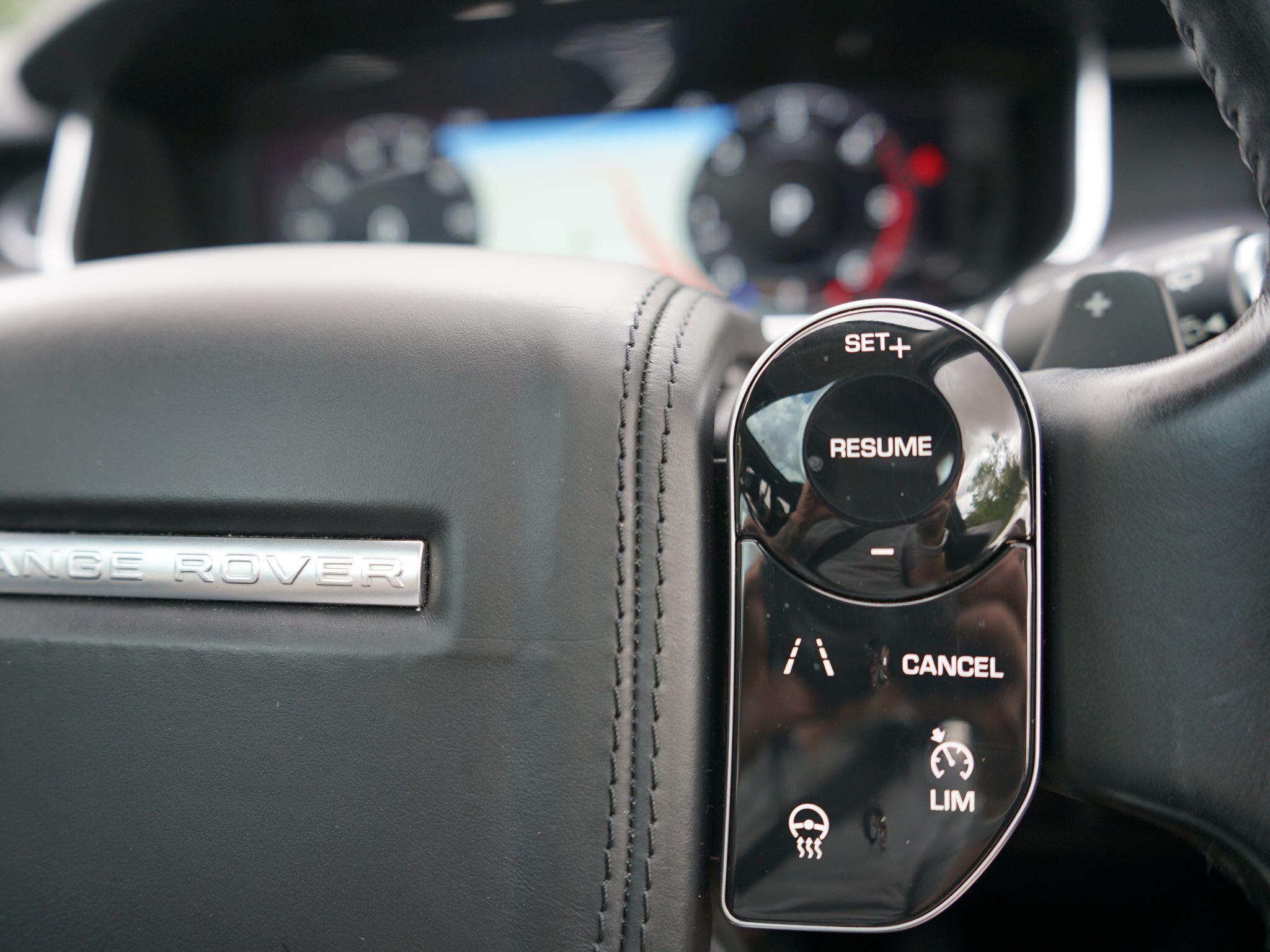 Land Rover Range Rover view 38