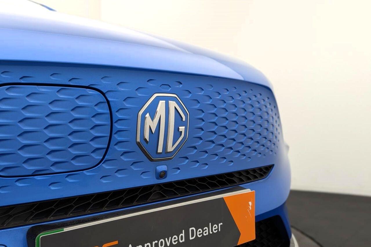 MG ZS view 40