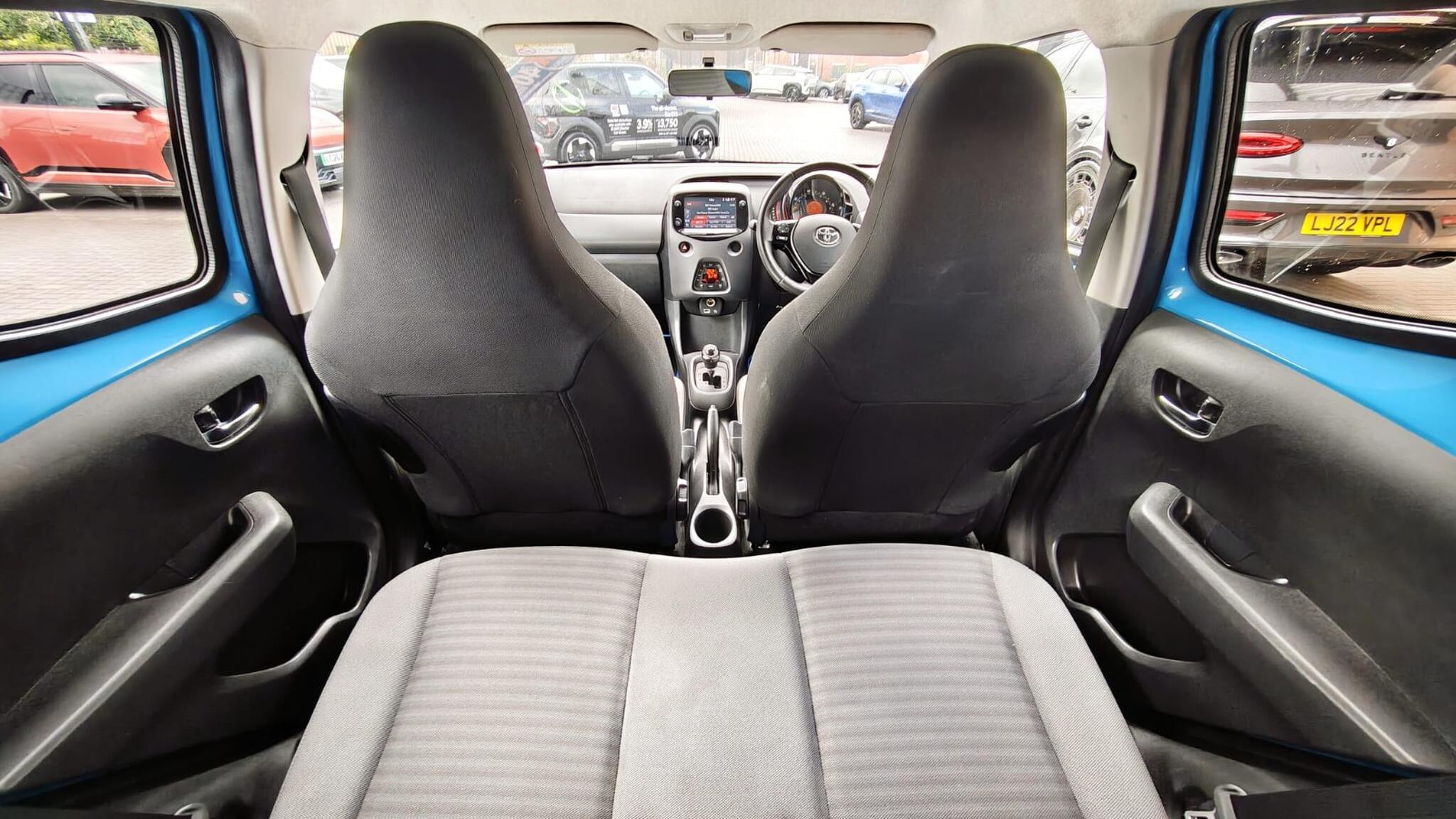 Toyota Aygo view 22
