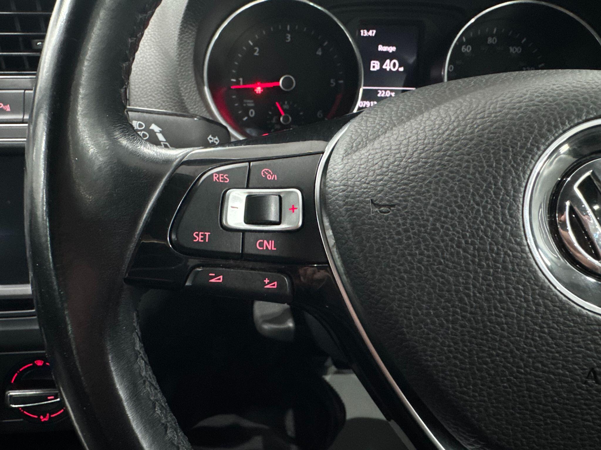 Volkswagen Polo view 32