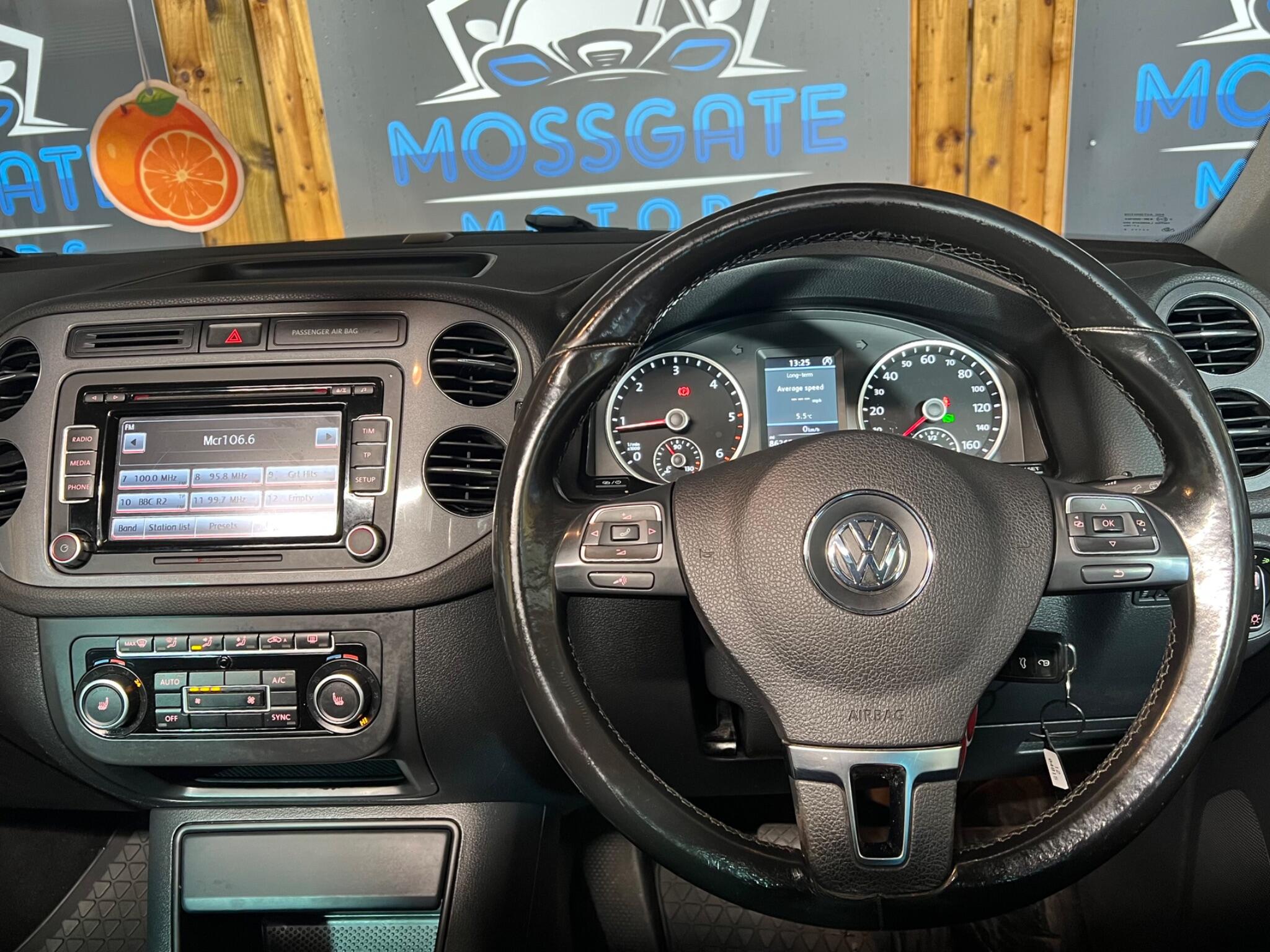 Volkswagen Tiguan view 17
