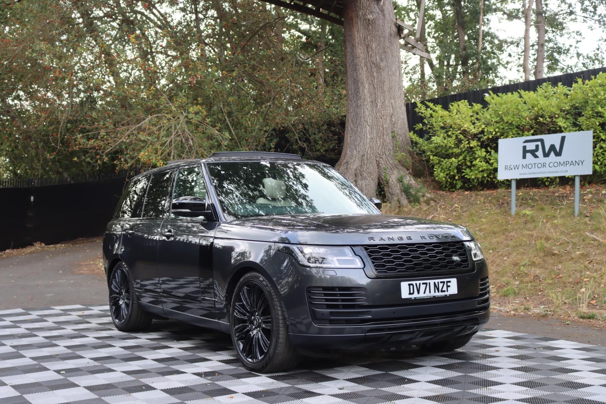 Land Rover Range Rover view 19