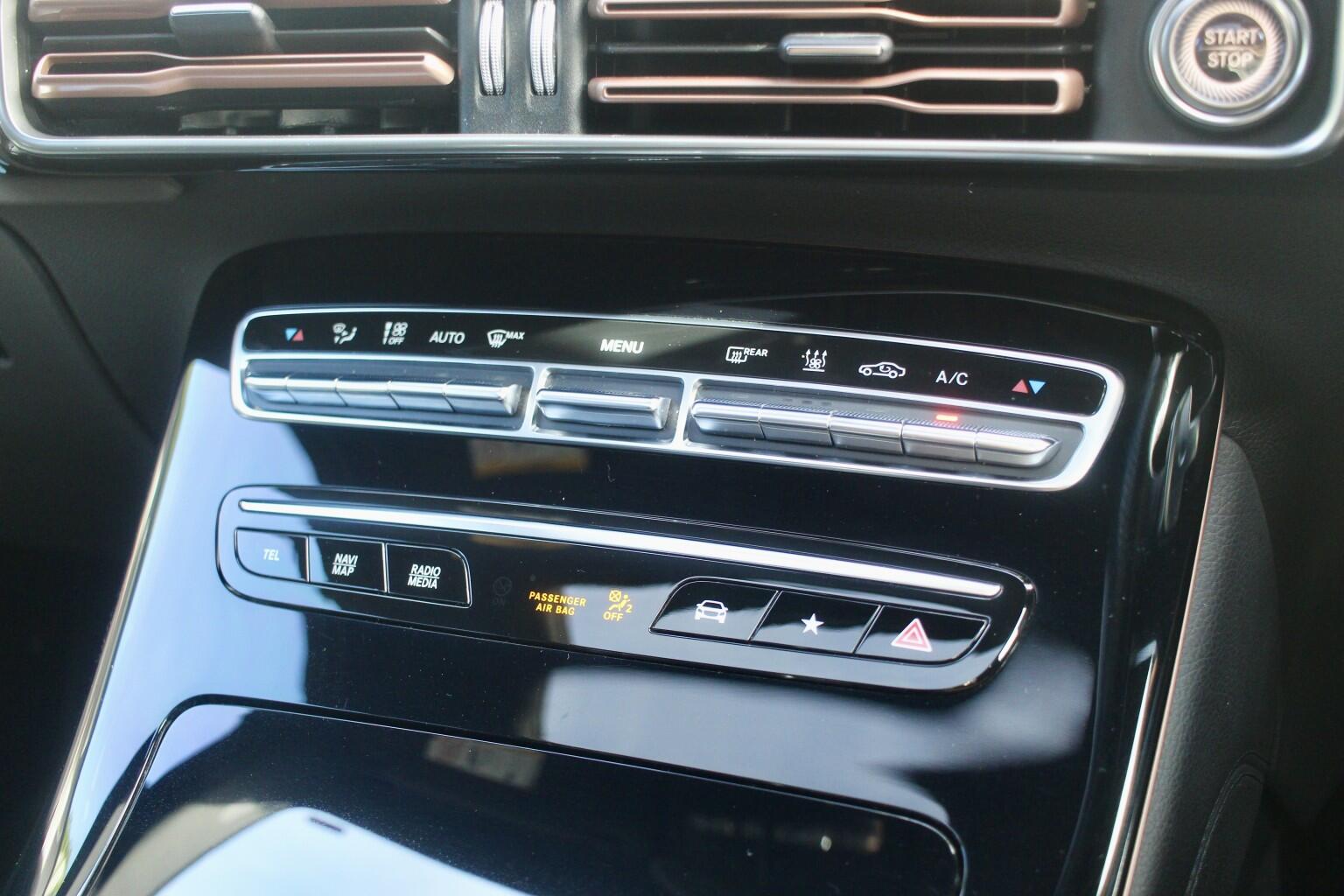 Mercedes-Benz Eqc view 19