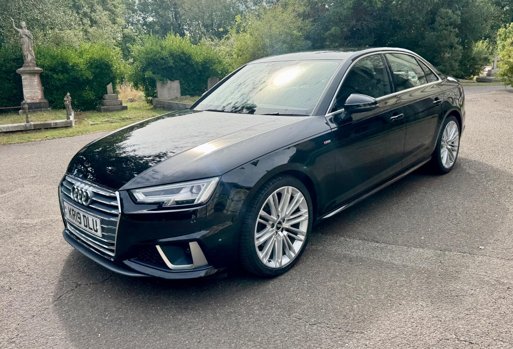 Audi A4 view 8