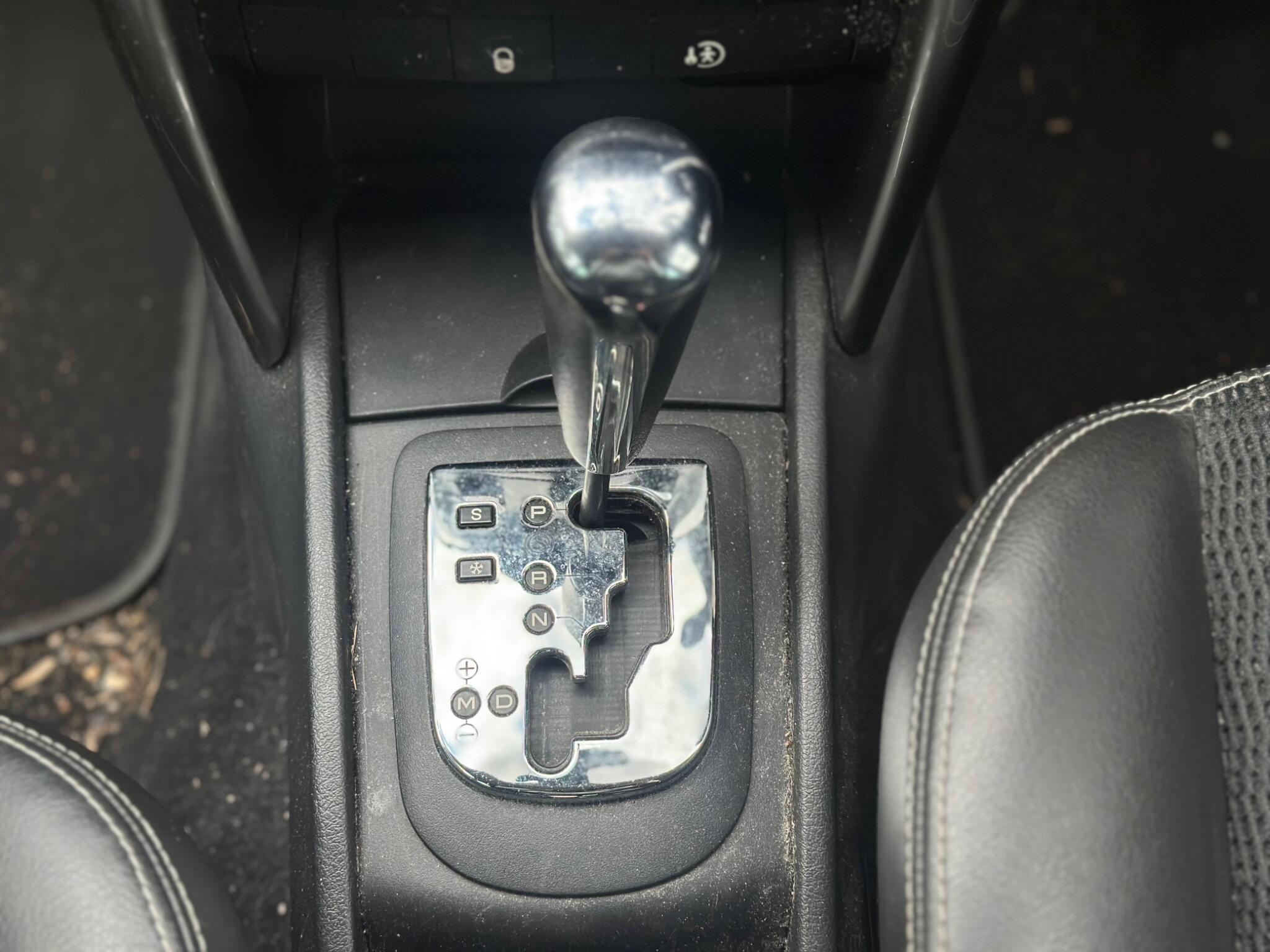 Peugeot 207 view 17