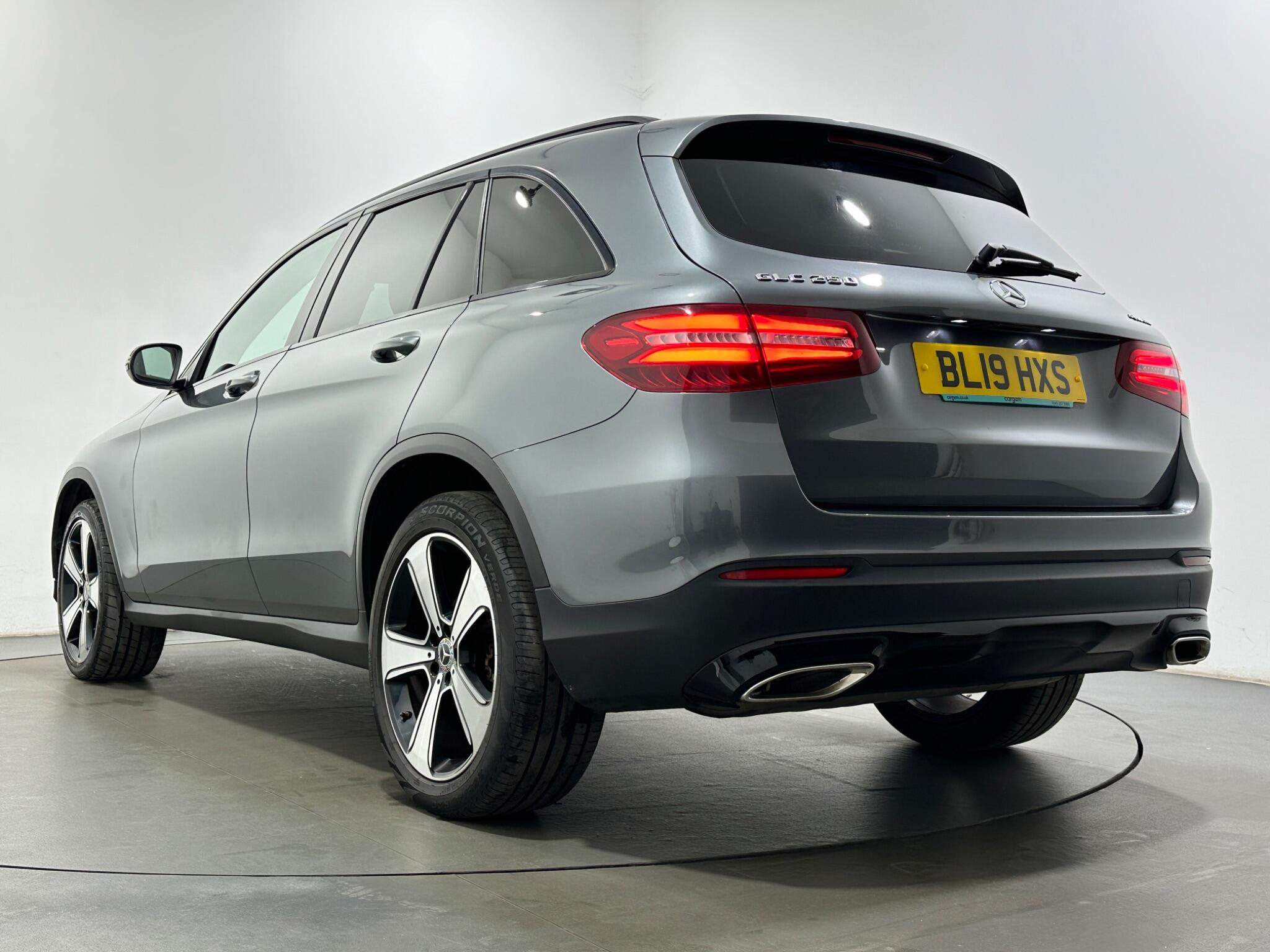 Mercedes-Benz GLC view 49
