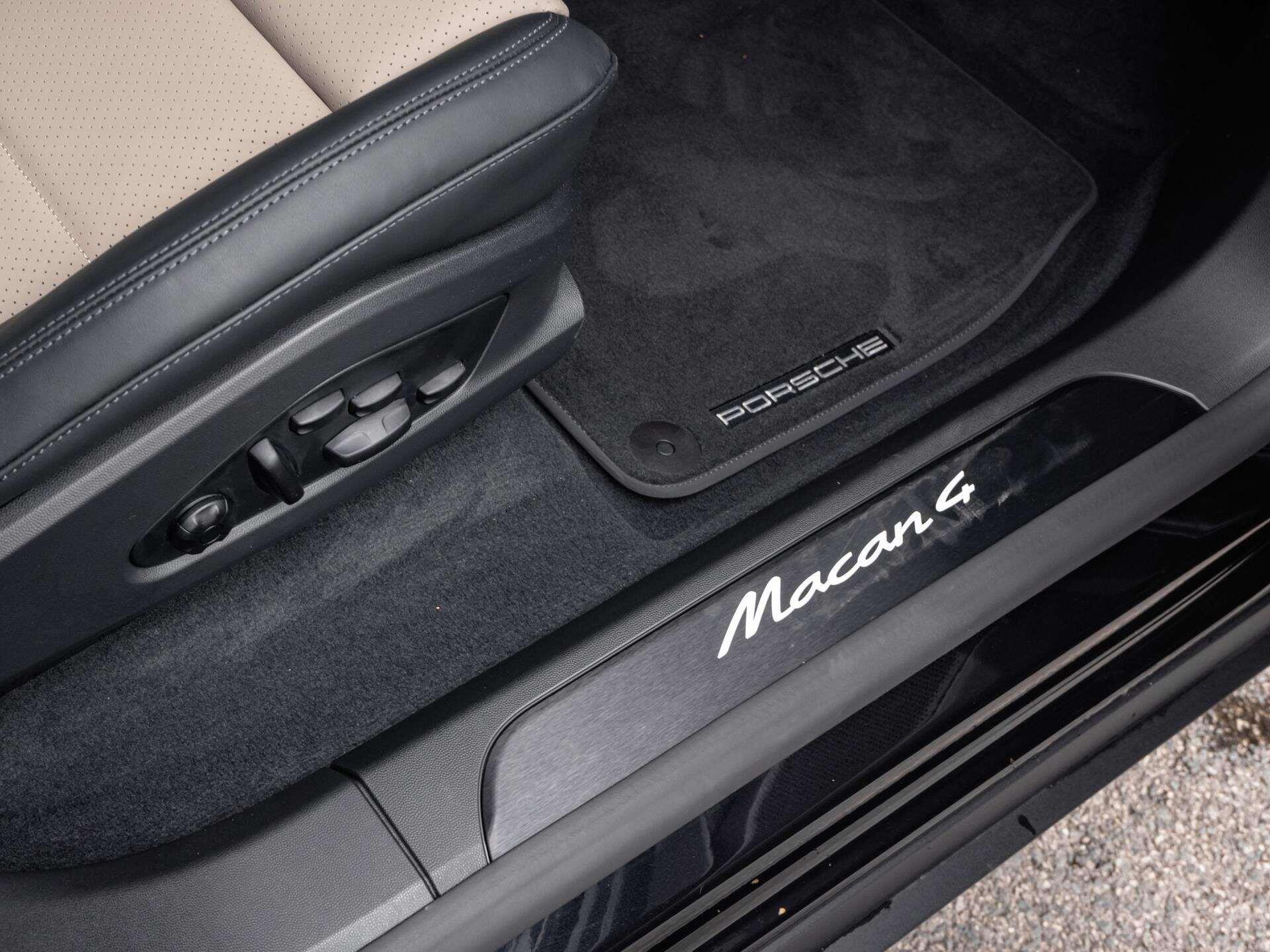 Porsche Macan view 23