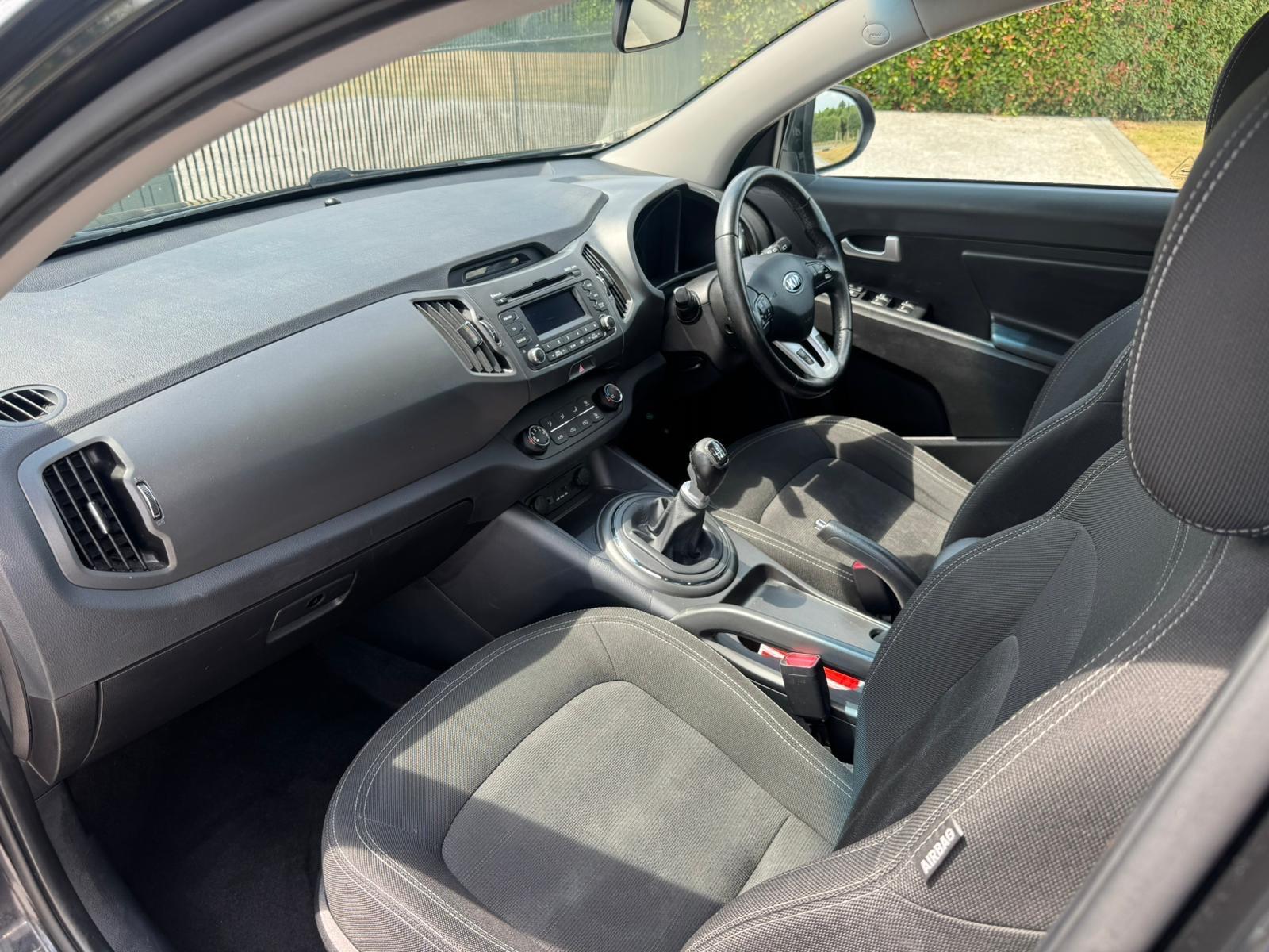 2013 Kia Sportage image 17