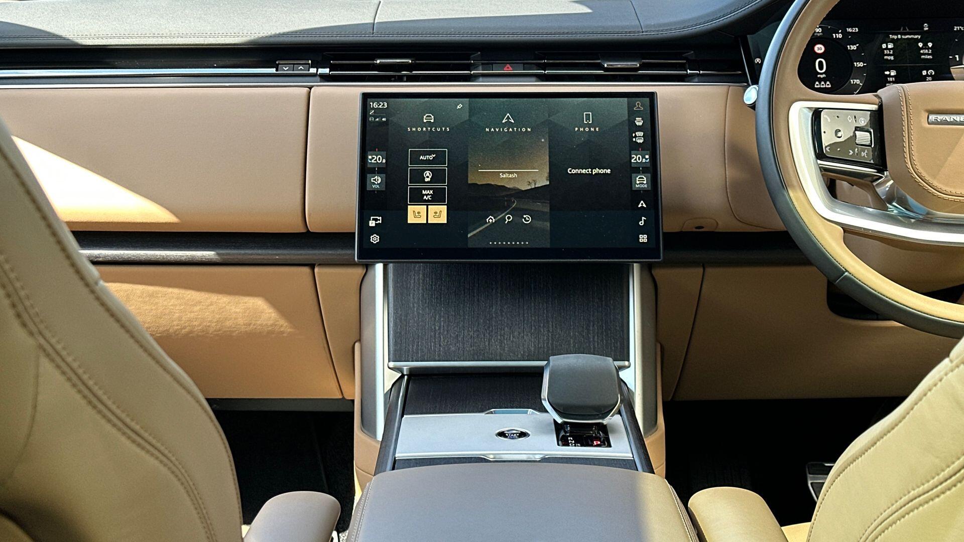 Land Rover Range Rover view 14