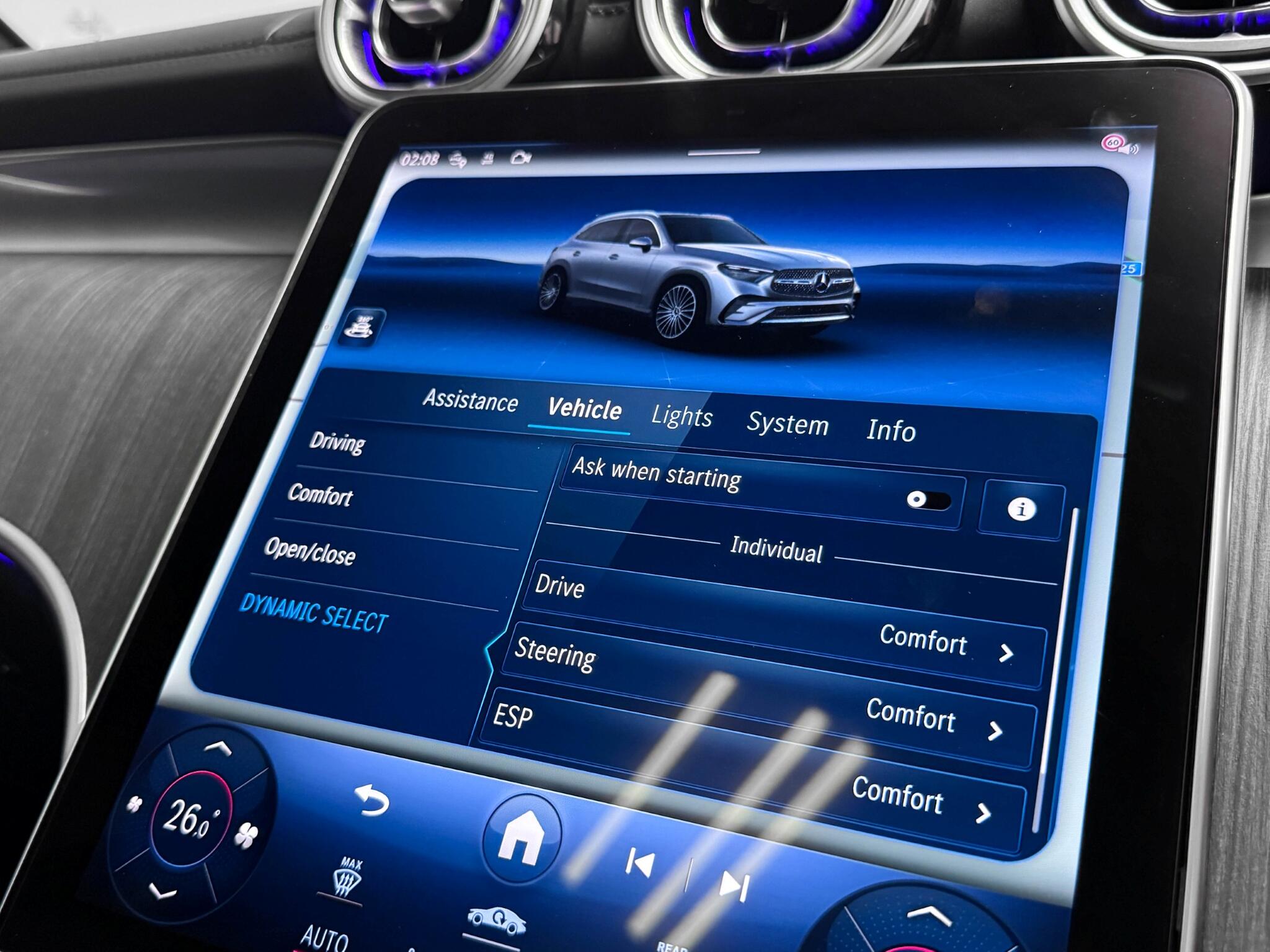 Mercedes-Benz GLC view 60