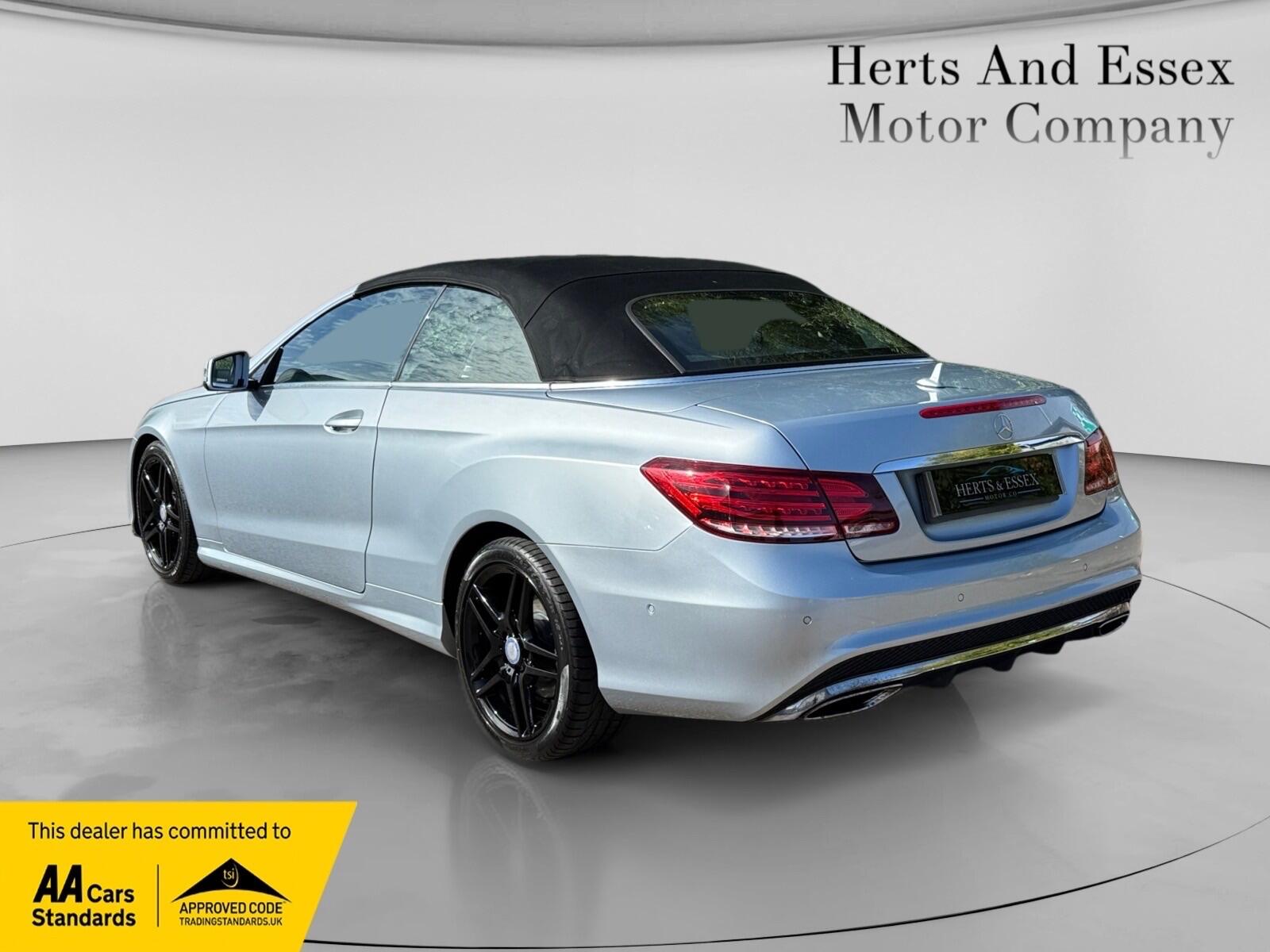 Mercedes-Benz E-Class view 4