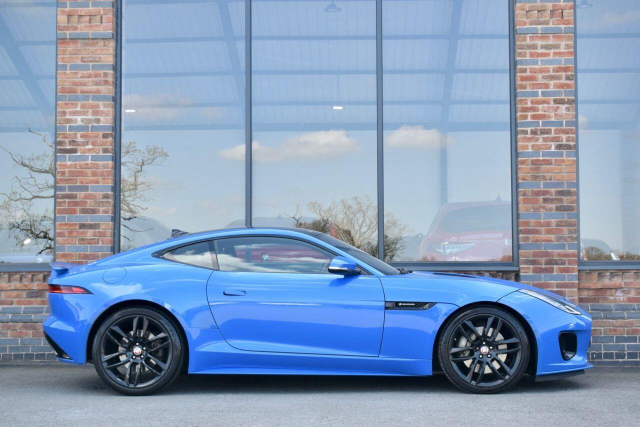 Jaguar F-Type view 8