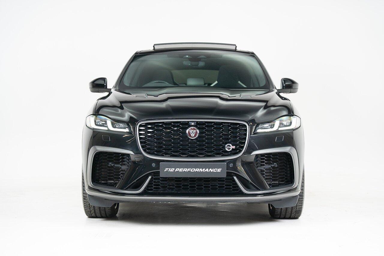 Jaguar F-Pace view 12