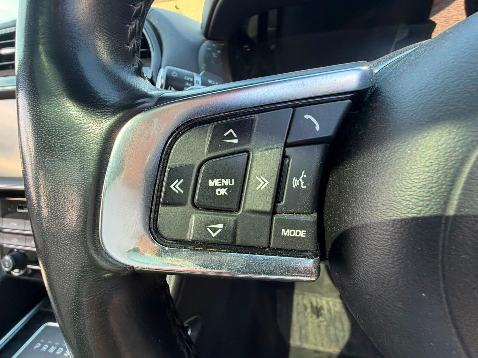 Jaguar F-Pace view 17