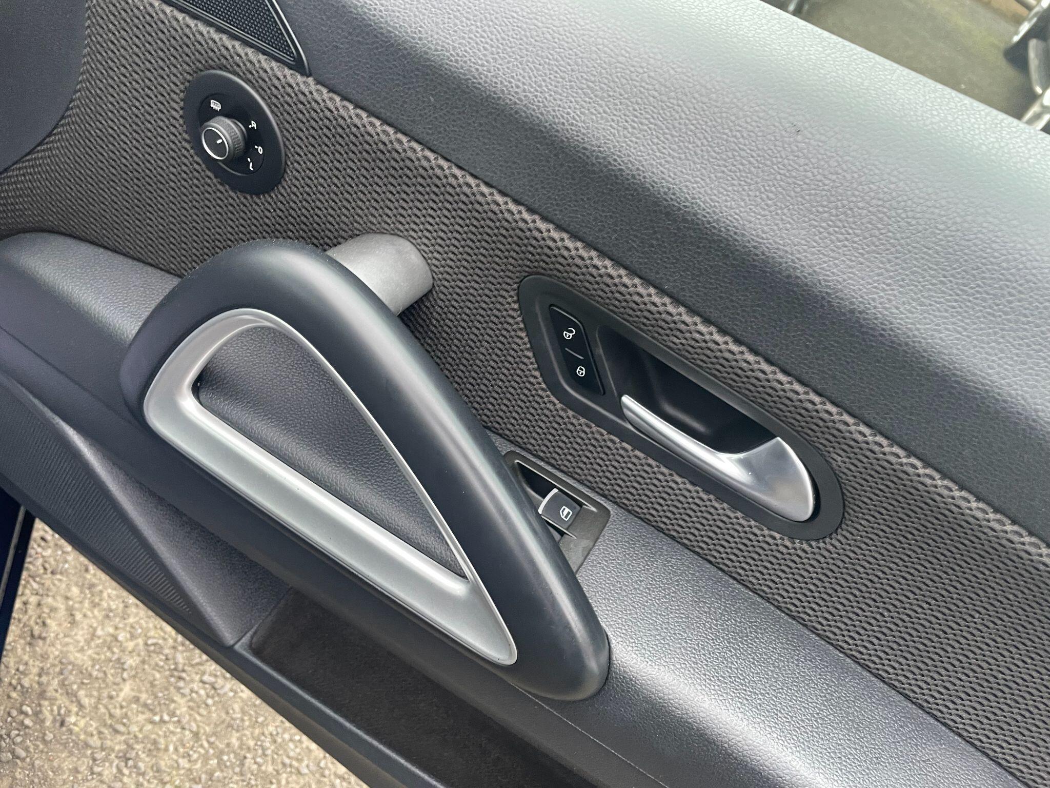 Volkswagen Scirocco view 19