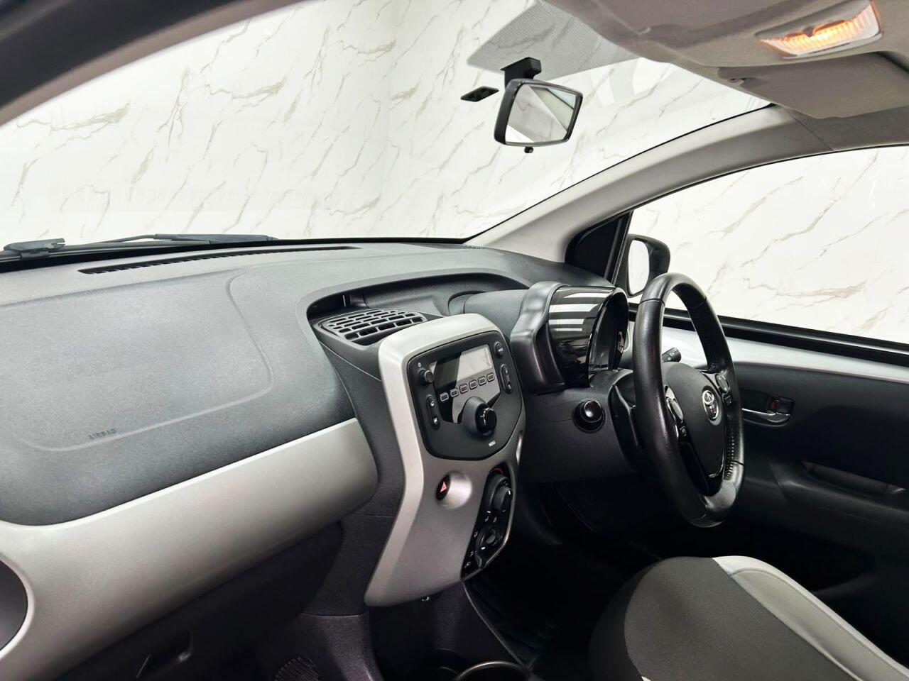 Toyota Aygo view 14