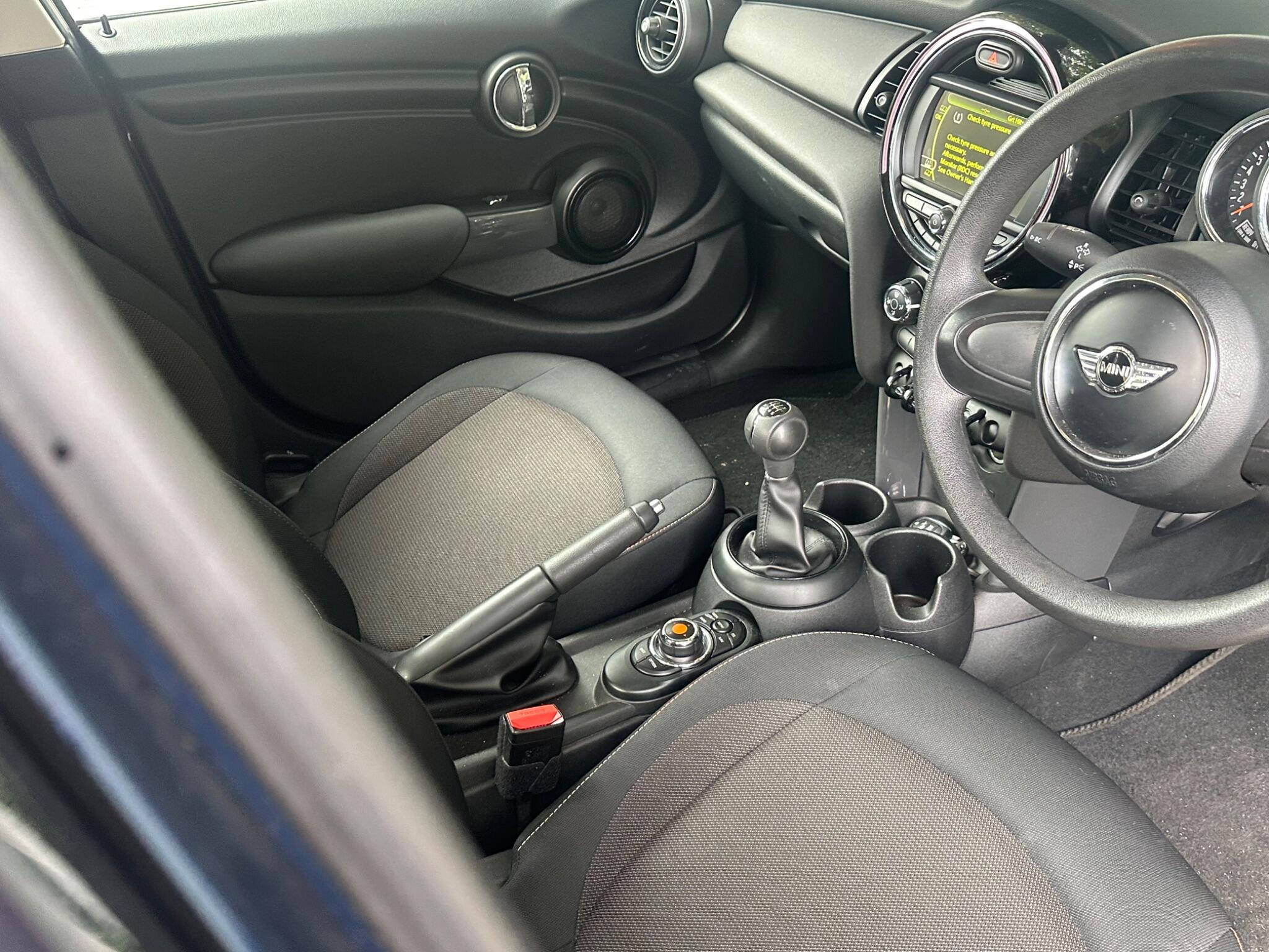 Mini Hatch view 12
