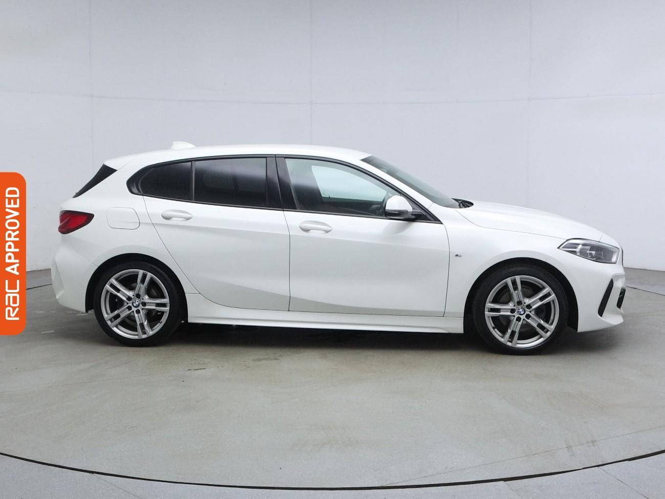BMW 1 Series view 6