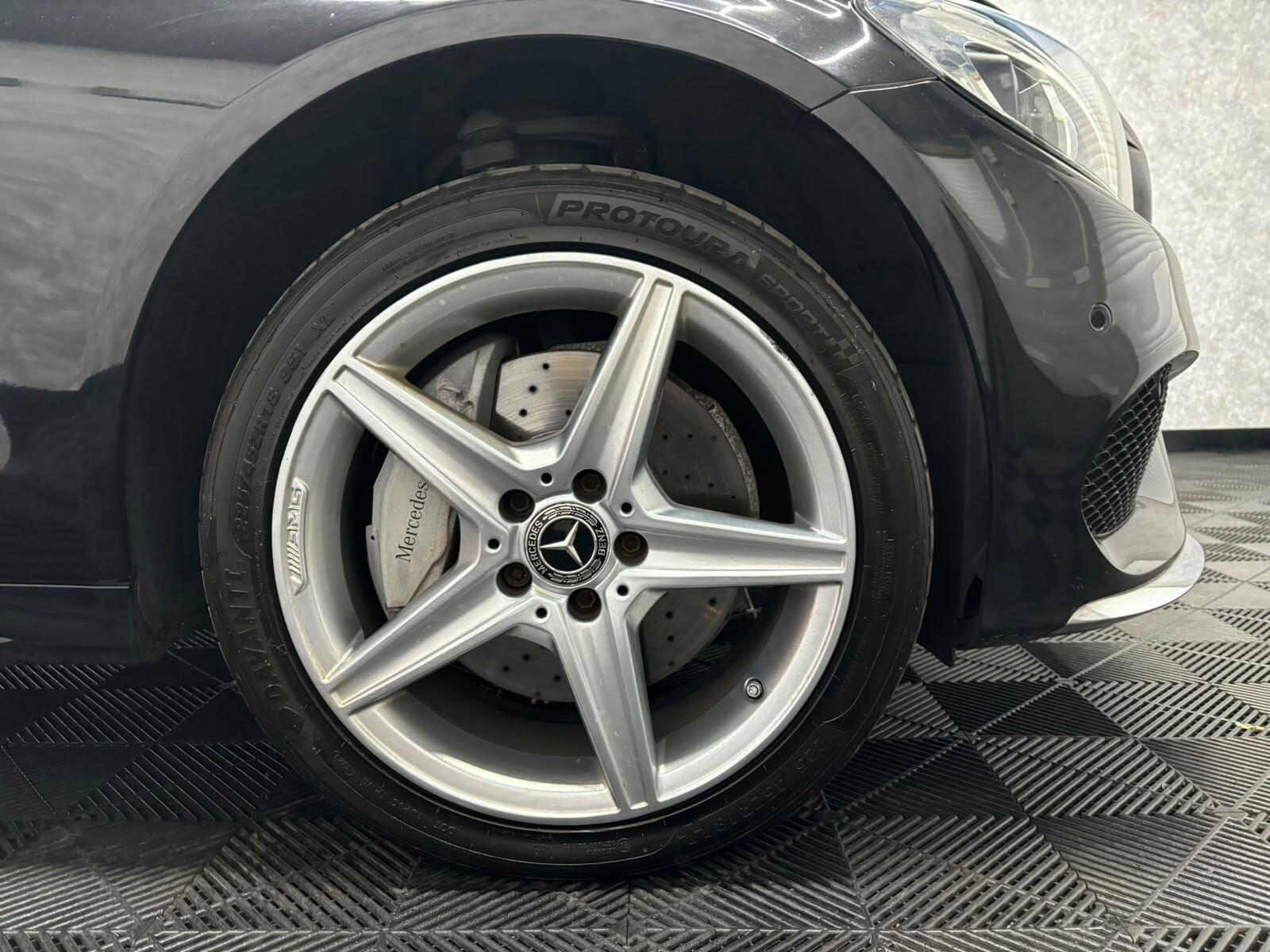 Mercedes-Benz C Class view 18
