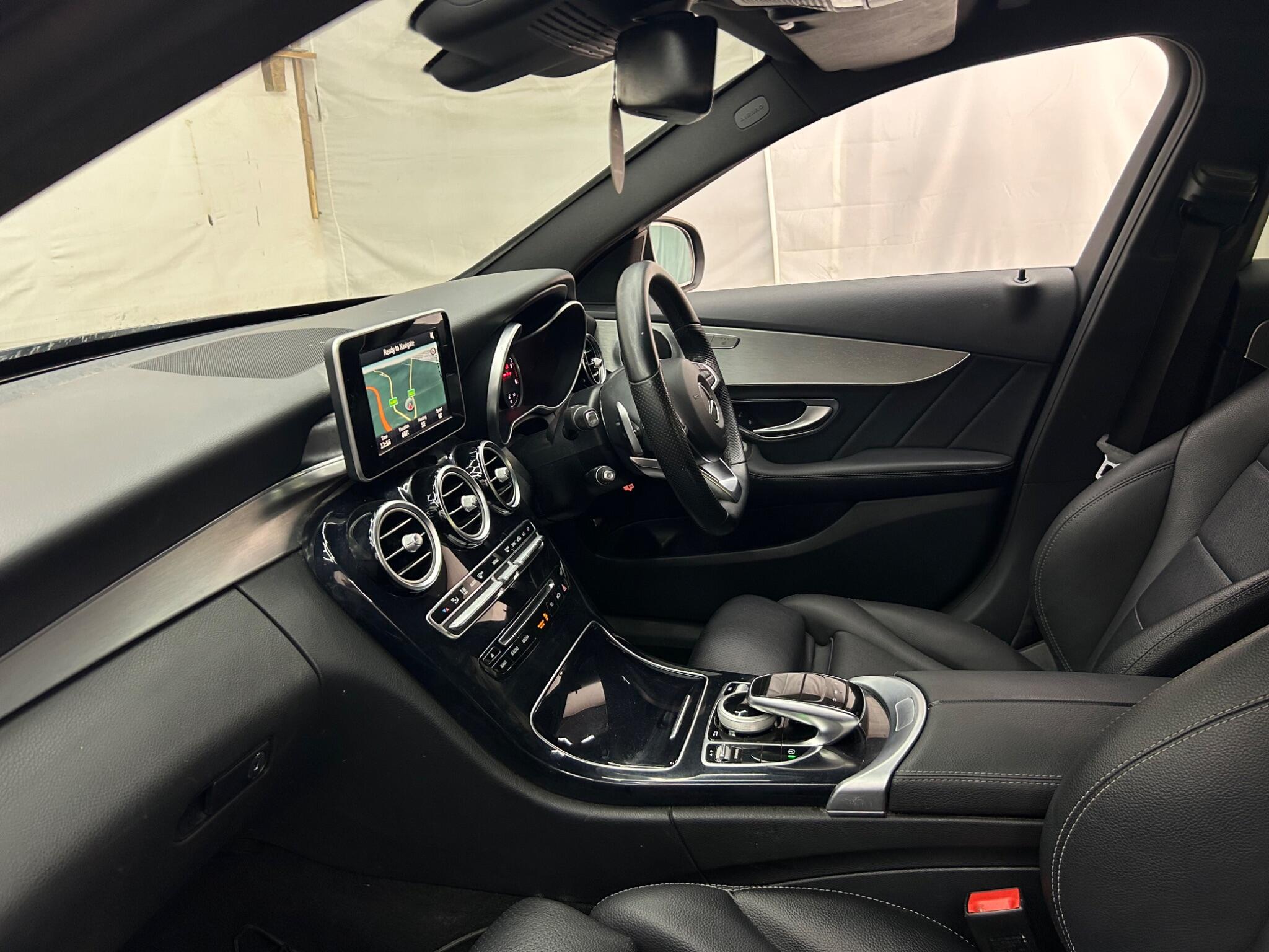 Mercedes-Benz C-Class view 15