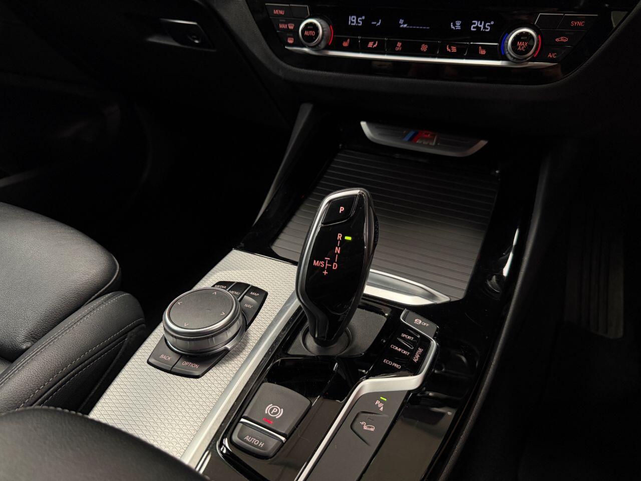 BMW X3 view 10