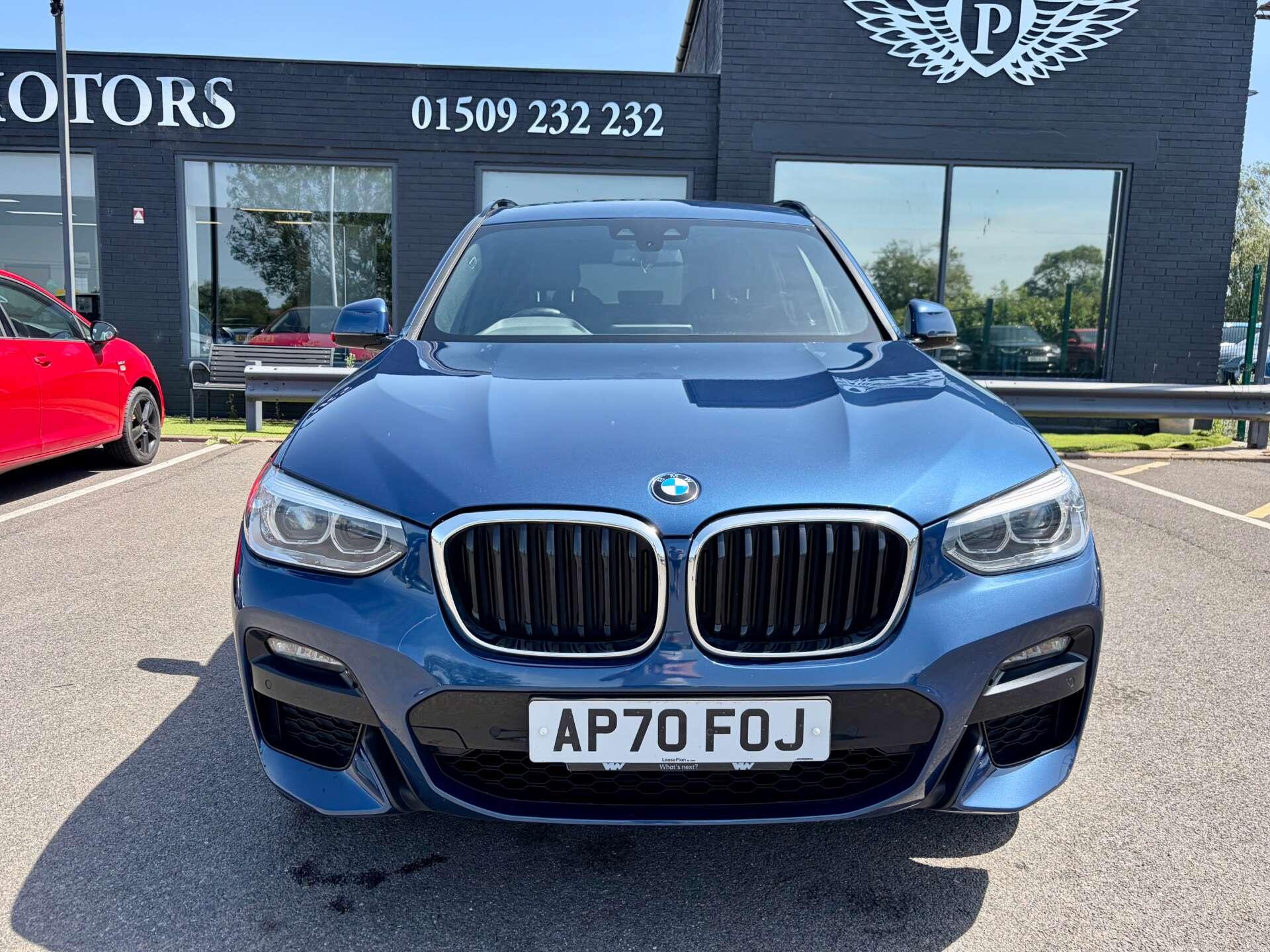 BMW X3 view 3