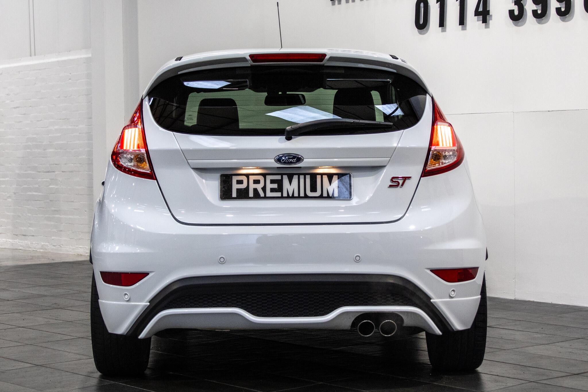 Ford Fiesta view 9