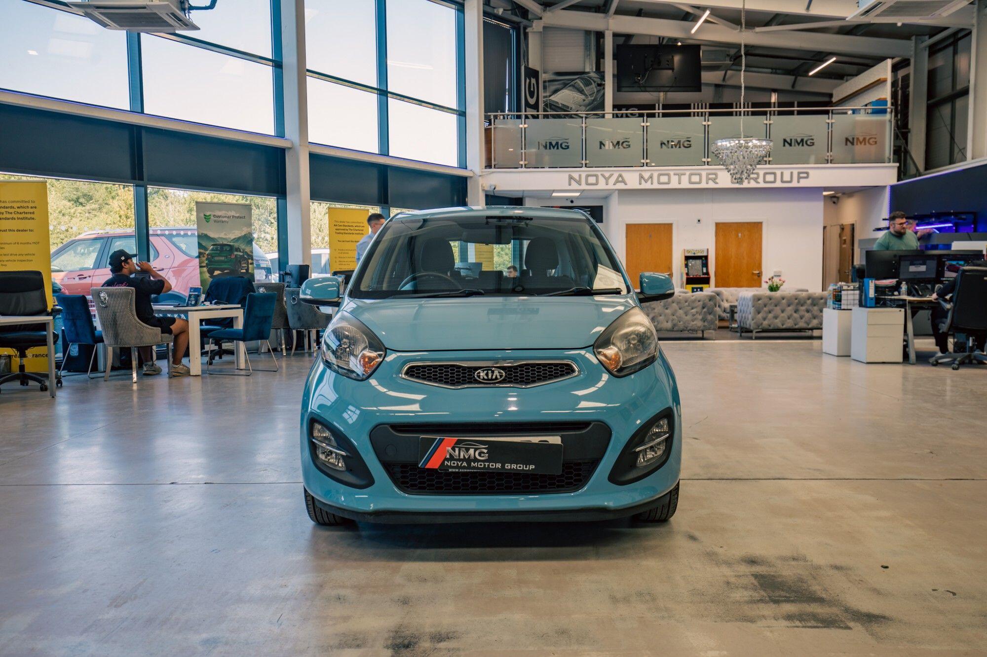 Kia Picanto view 9