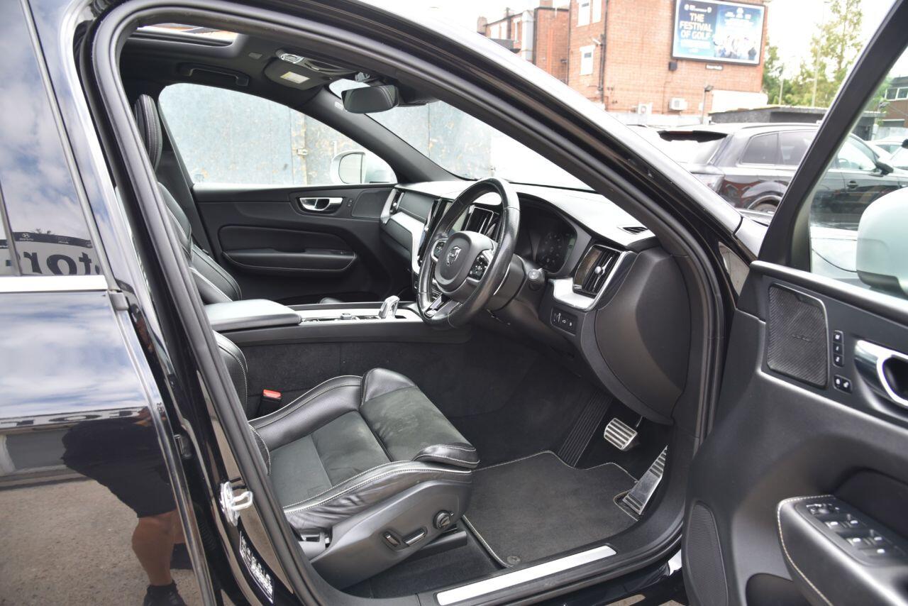Volvo XC60 view 21
