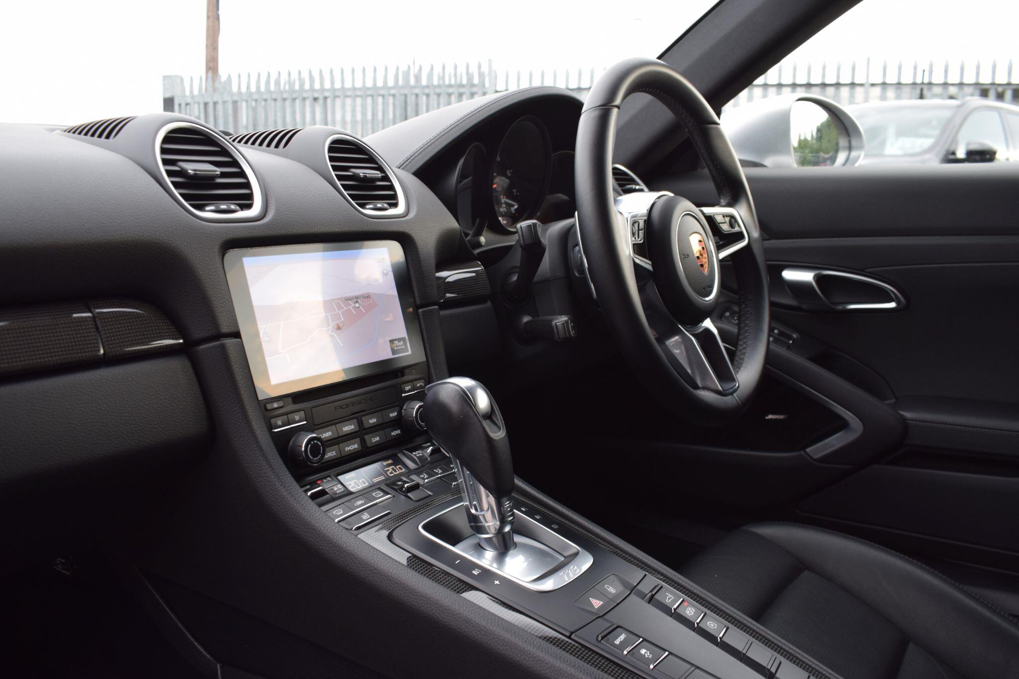 Porsche 718 Cayman view 9