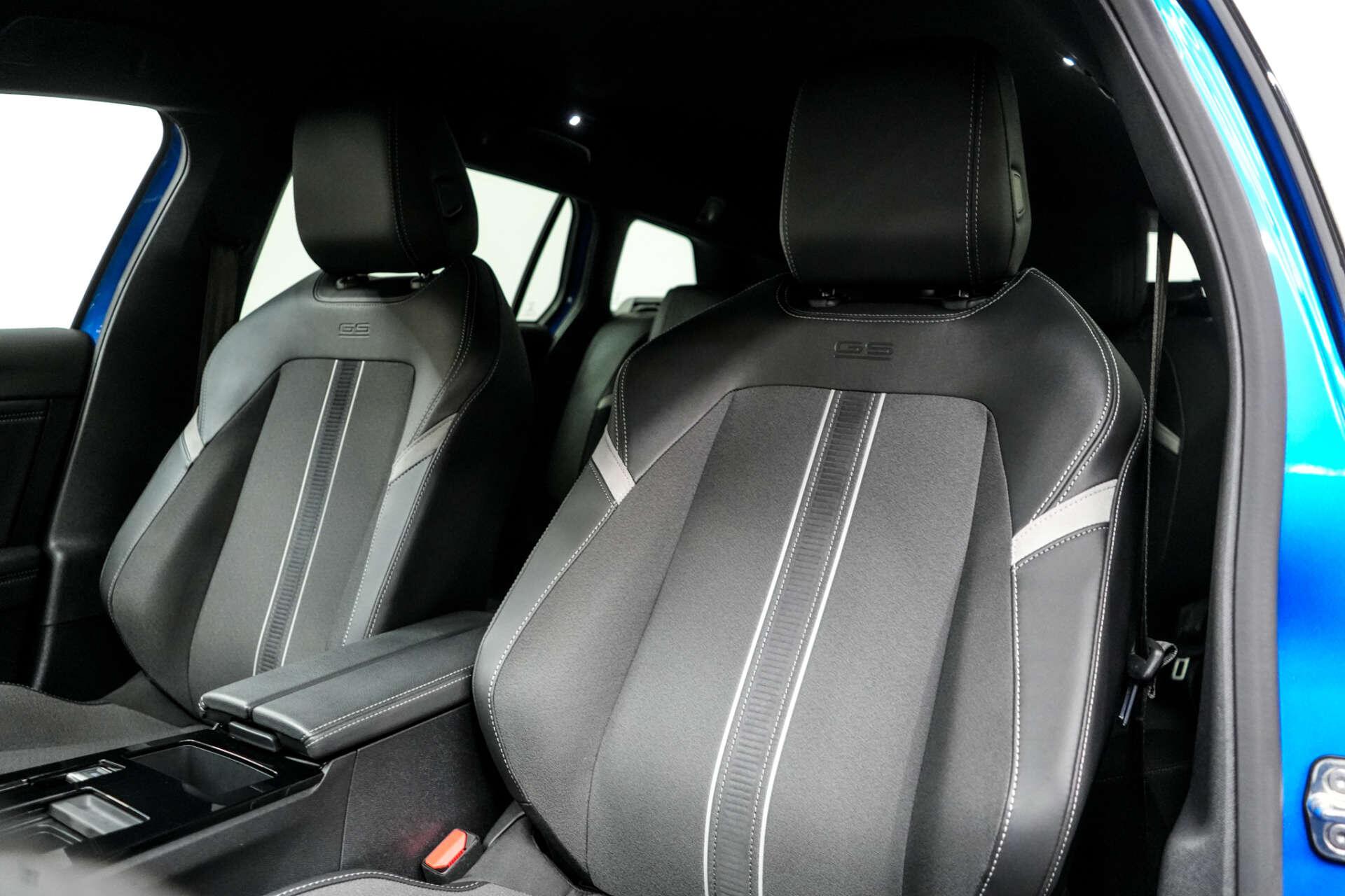 Vauxhall Astra Electric view 13