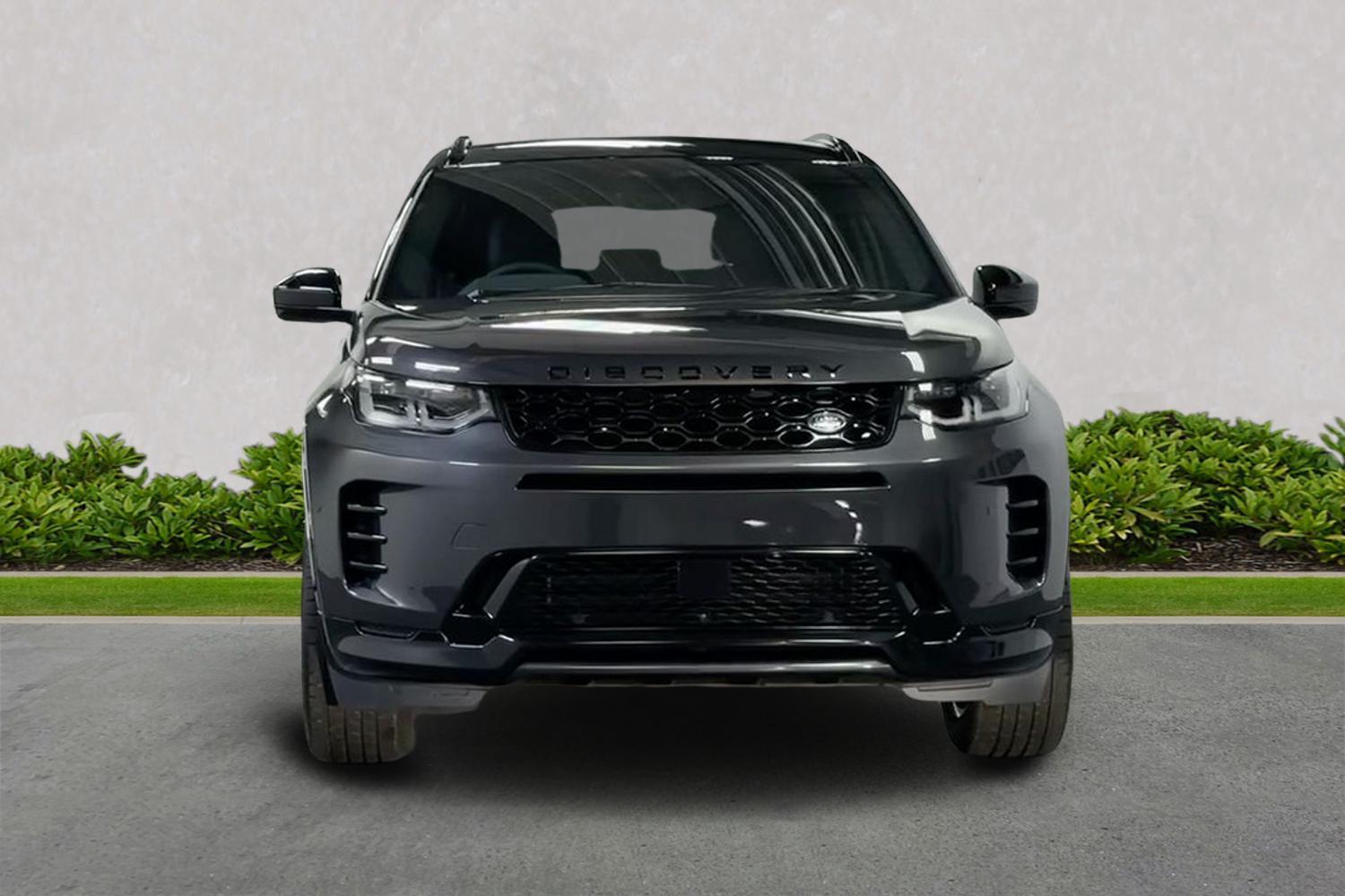 Land Rover Discovery Sport view 5